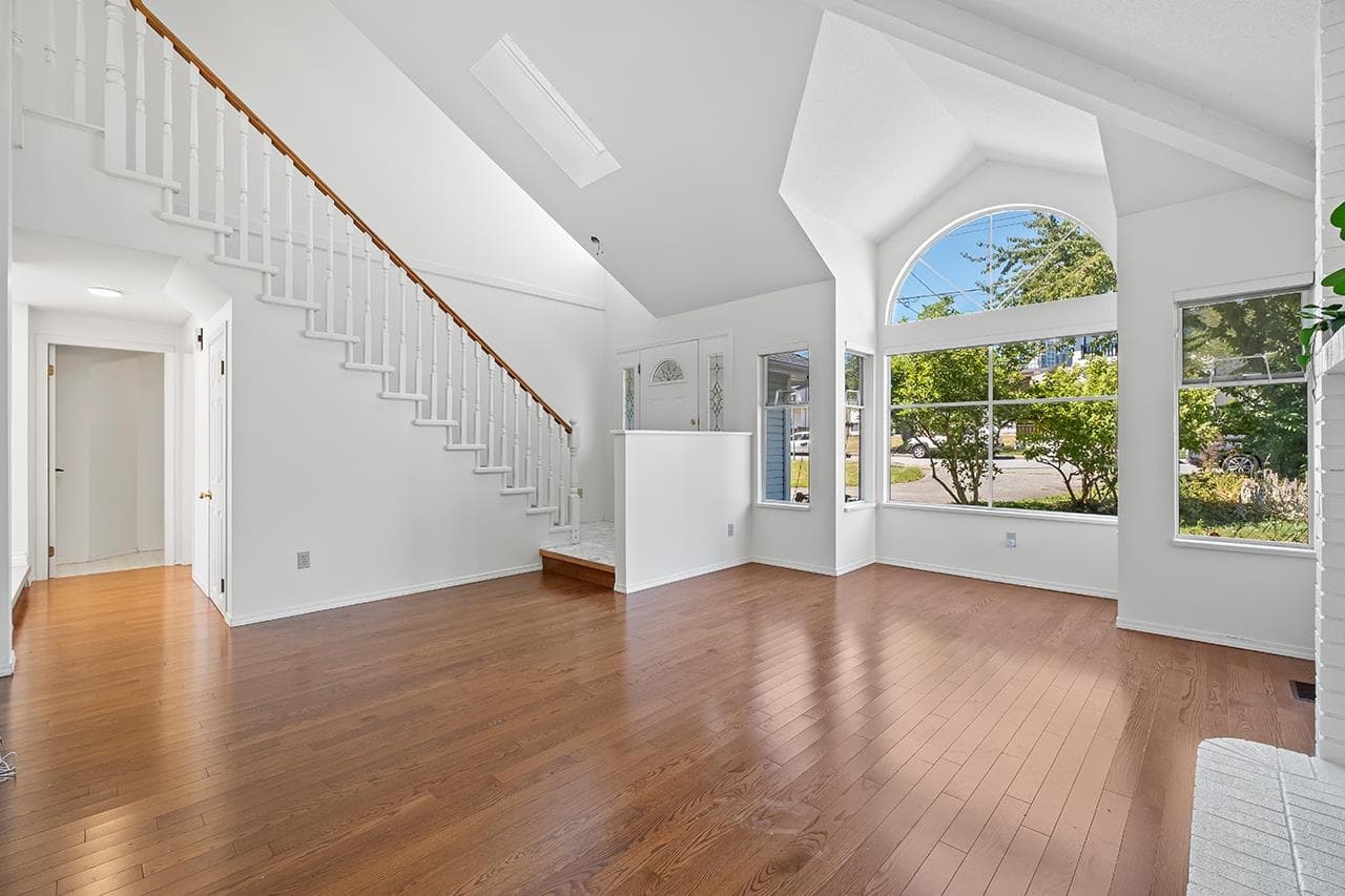 4522 Watling Street, Burnaby, V5J 1V5 — photo 4