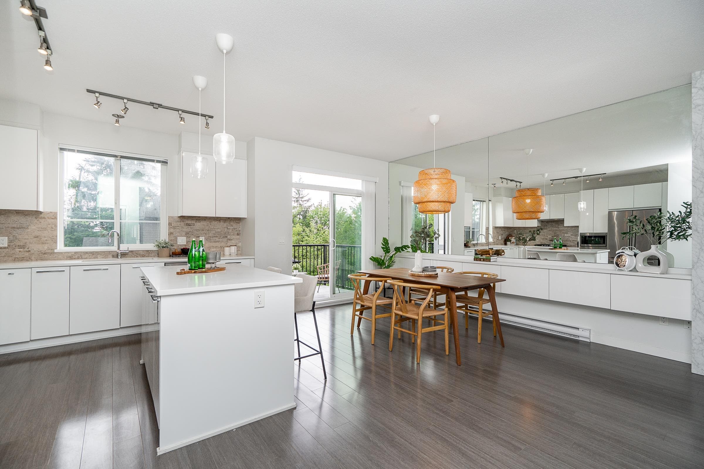 140 - 3500 Burke Village Promenade, Coquitlam, V3E 0N2 — photo 2