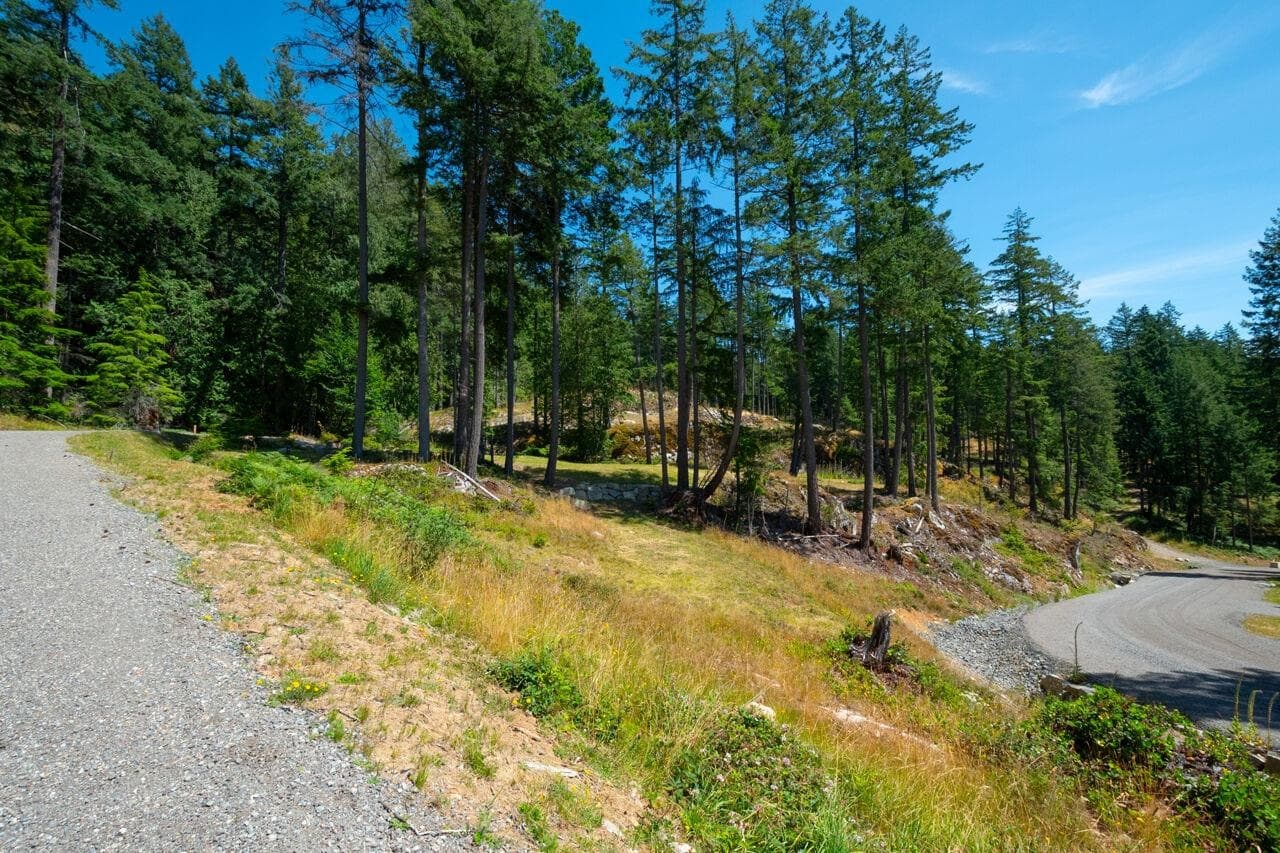 Lot 6 Innisfree Lane, Bowen Island, V0N 1G2 — photo 2