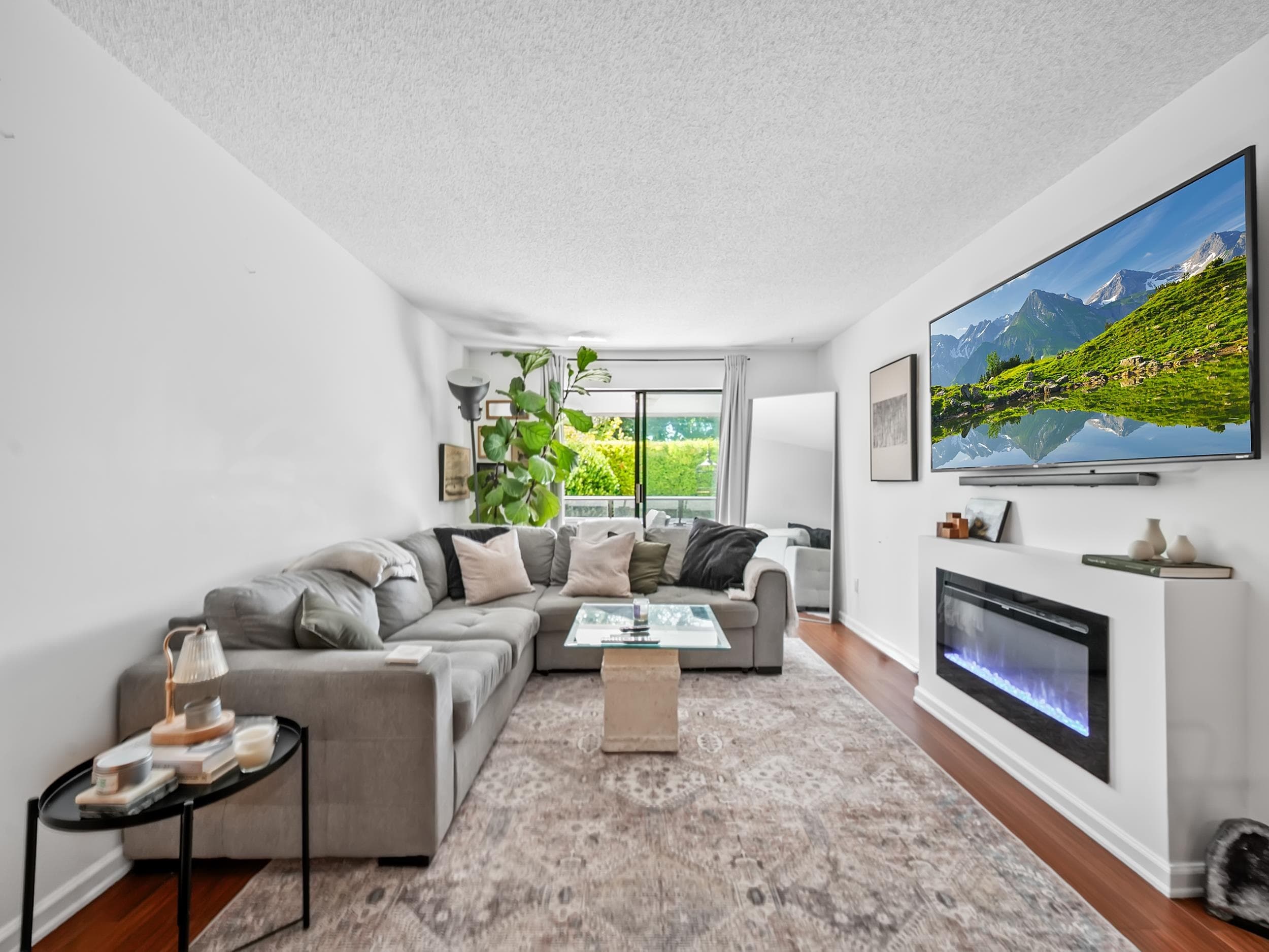 111 - 1341 George Street, White Rock, V4B 4A1 — photo 3