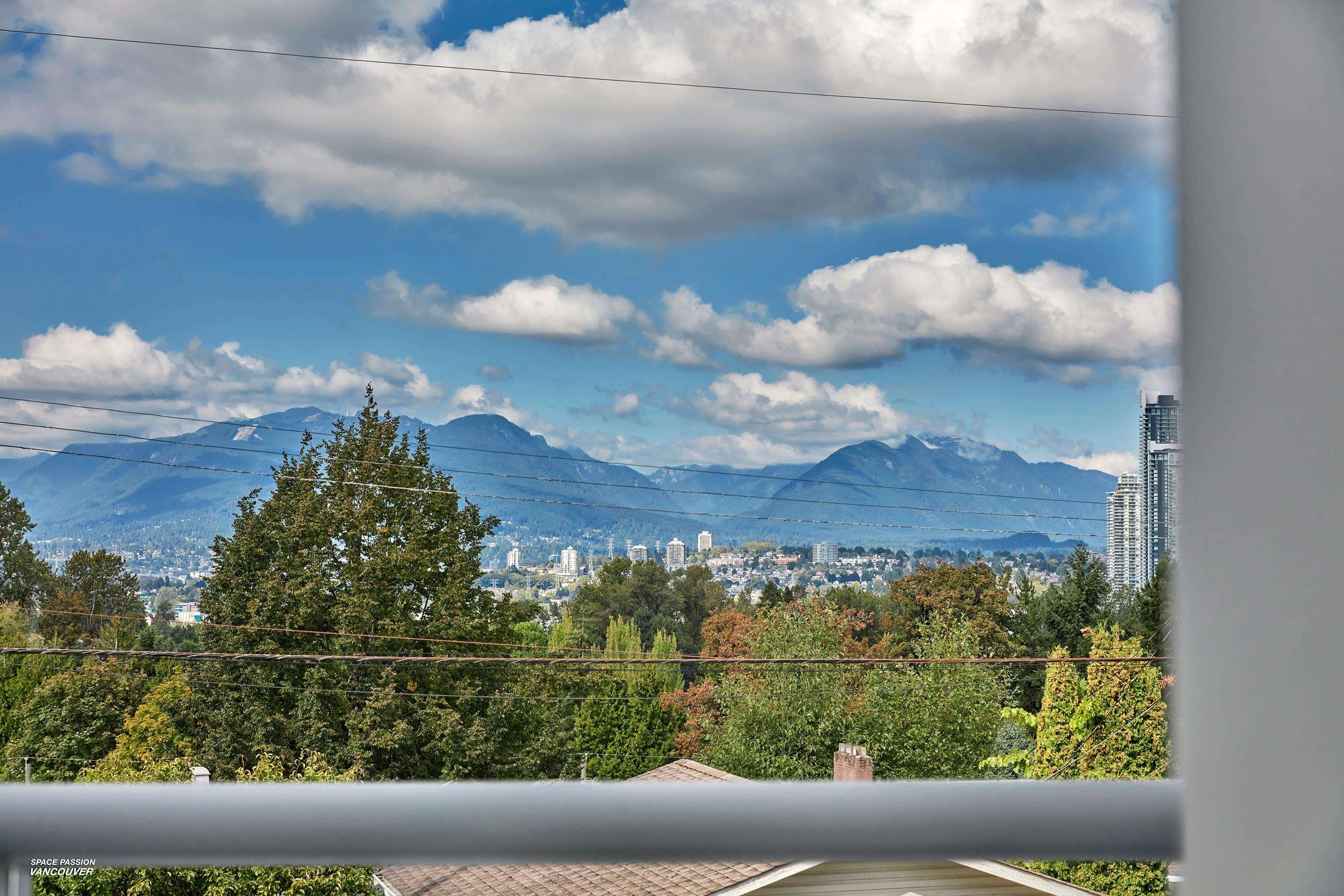 3937 Elmwood Street, Burnaby