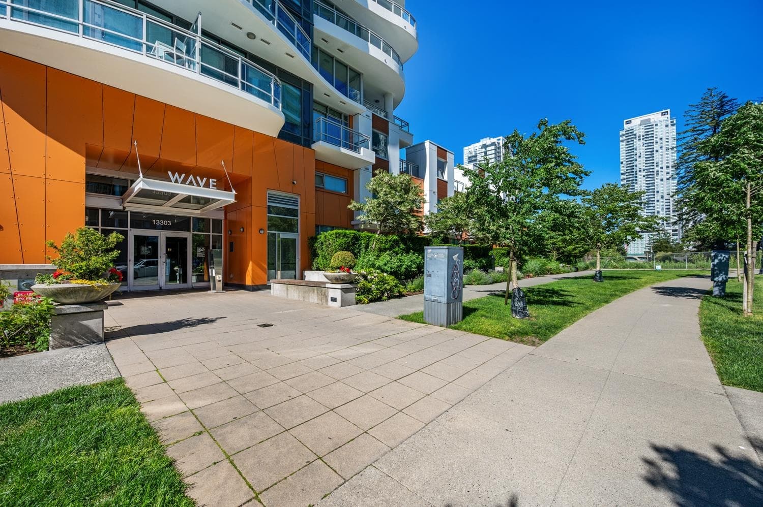 1502 - 13303 Central Avenue, Surrey, V3T 0K6 — photo 3