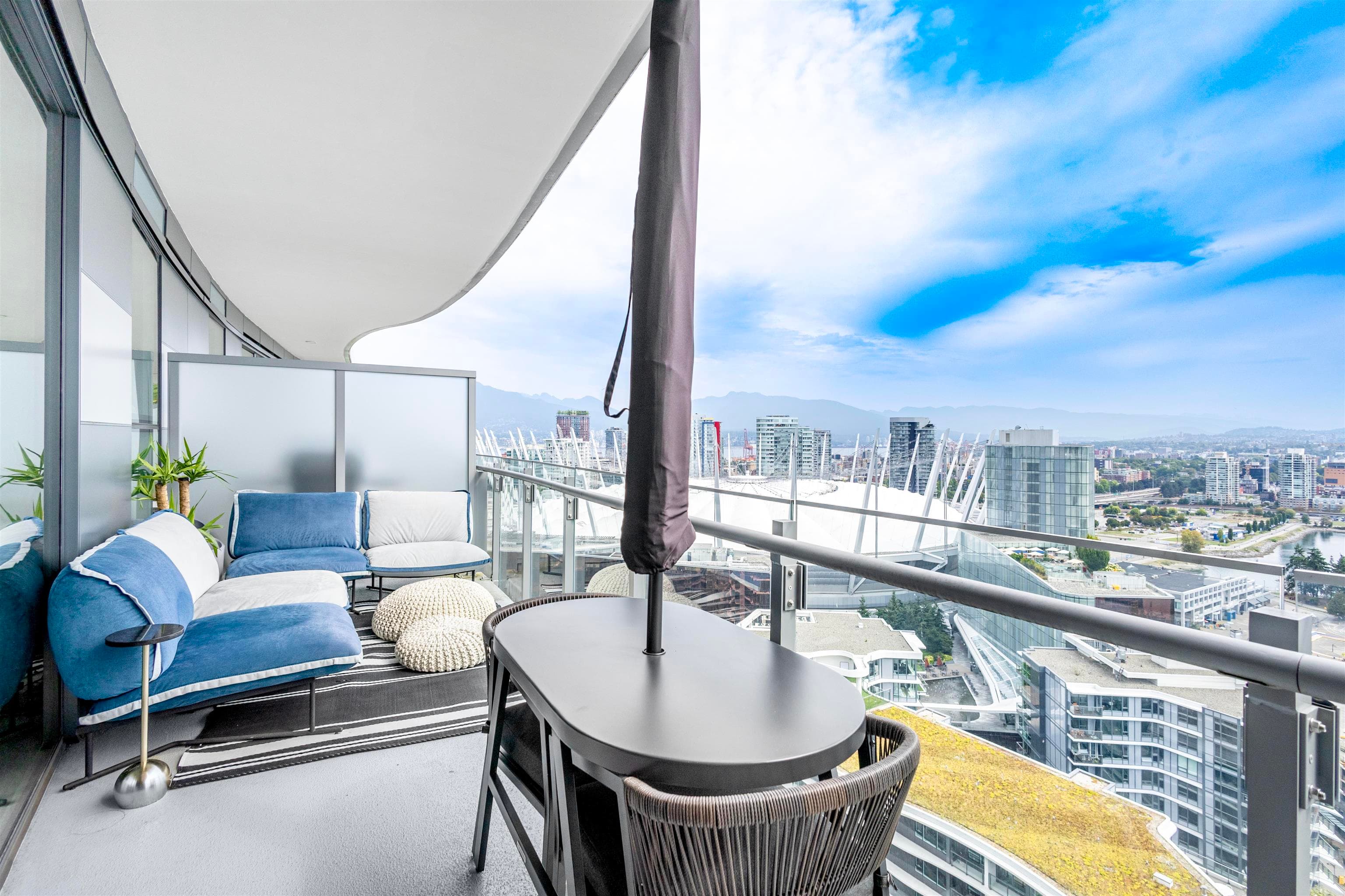 2915 - 89 Nelson Street, Vancouver, V6Z 0E7 — photo 4