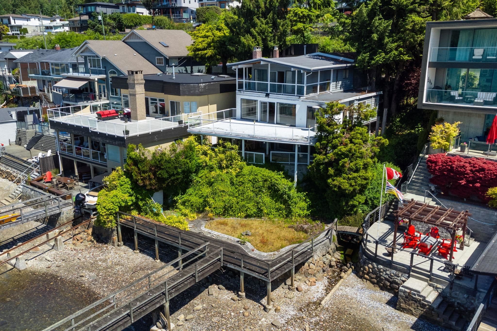 1208 Alderside Road, Port Moody, V3H 3A6 — photo 2