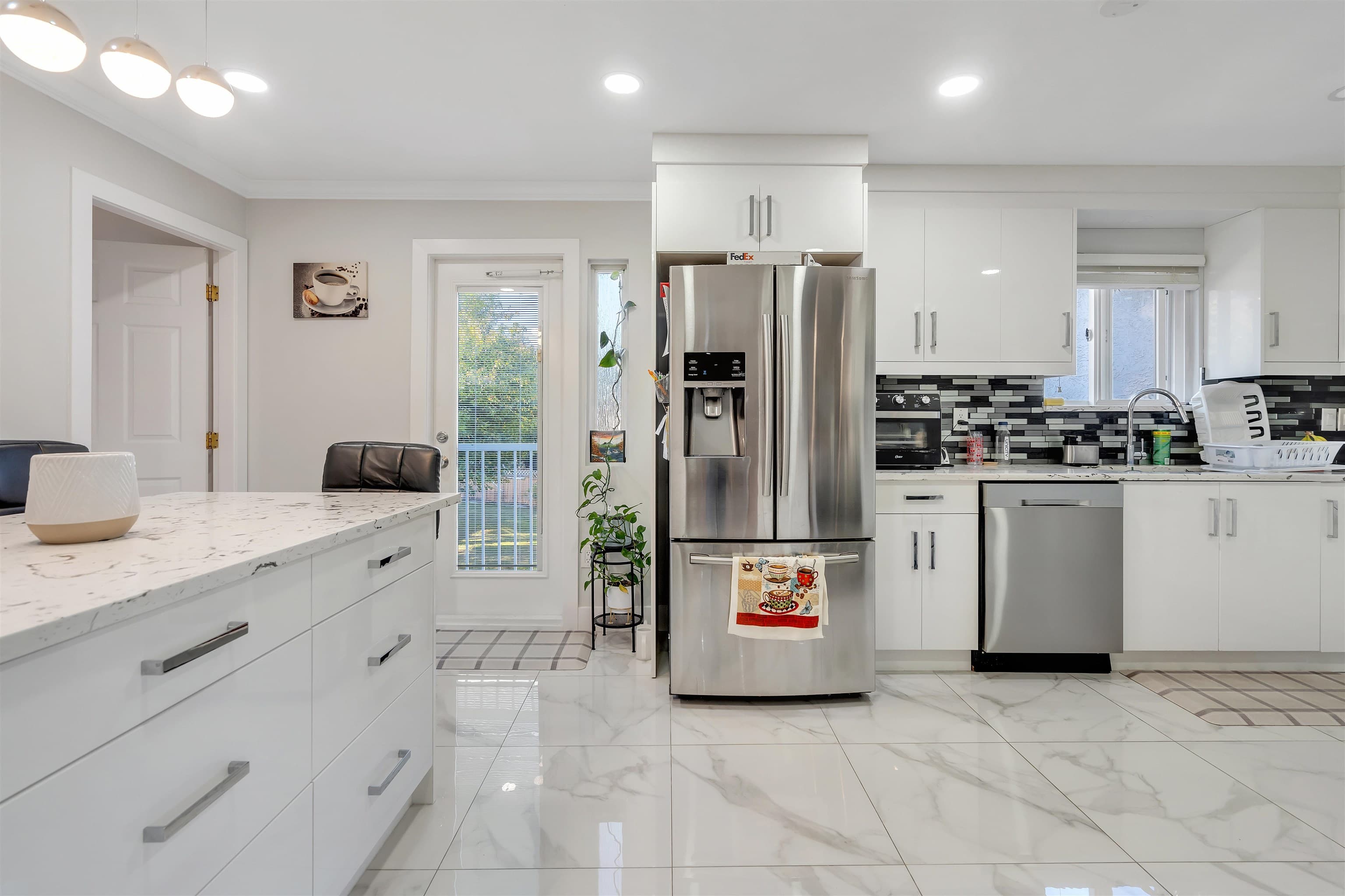 13208 66a Avenue, Surrey, V3W 8E3 — photo 2