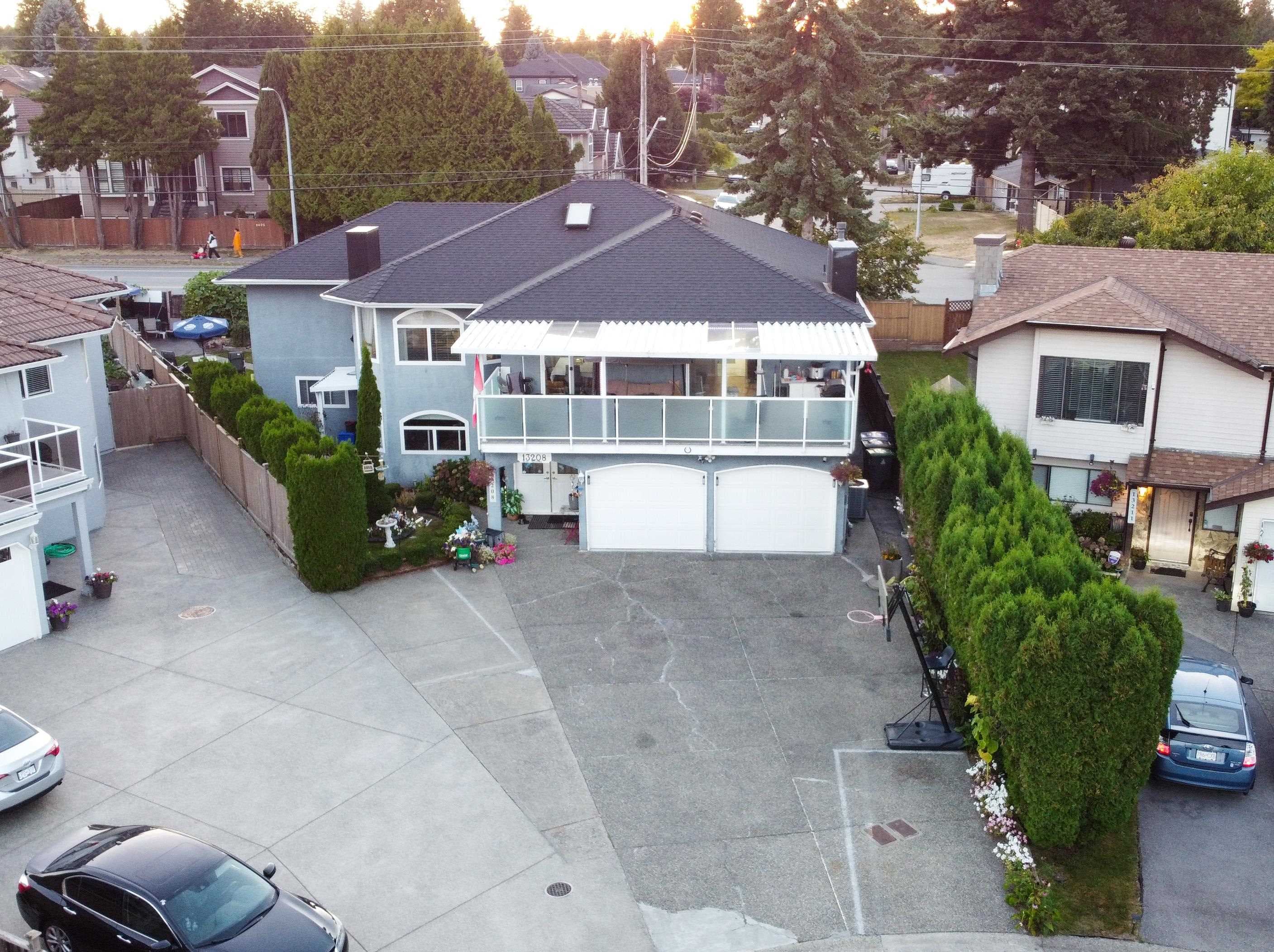 13208 66a Avenue, Surrey, V3W 8E3 — photo 3