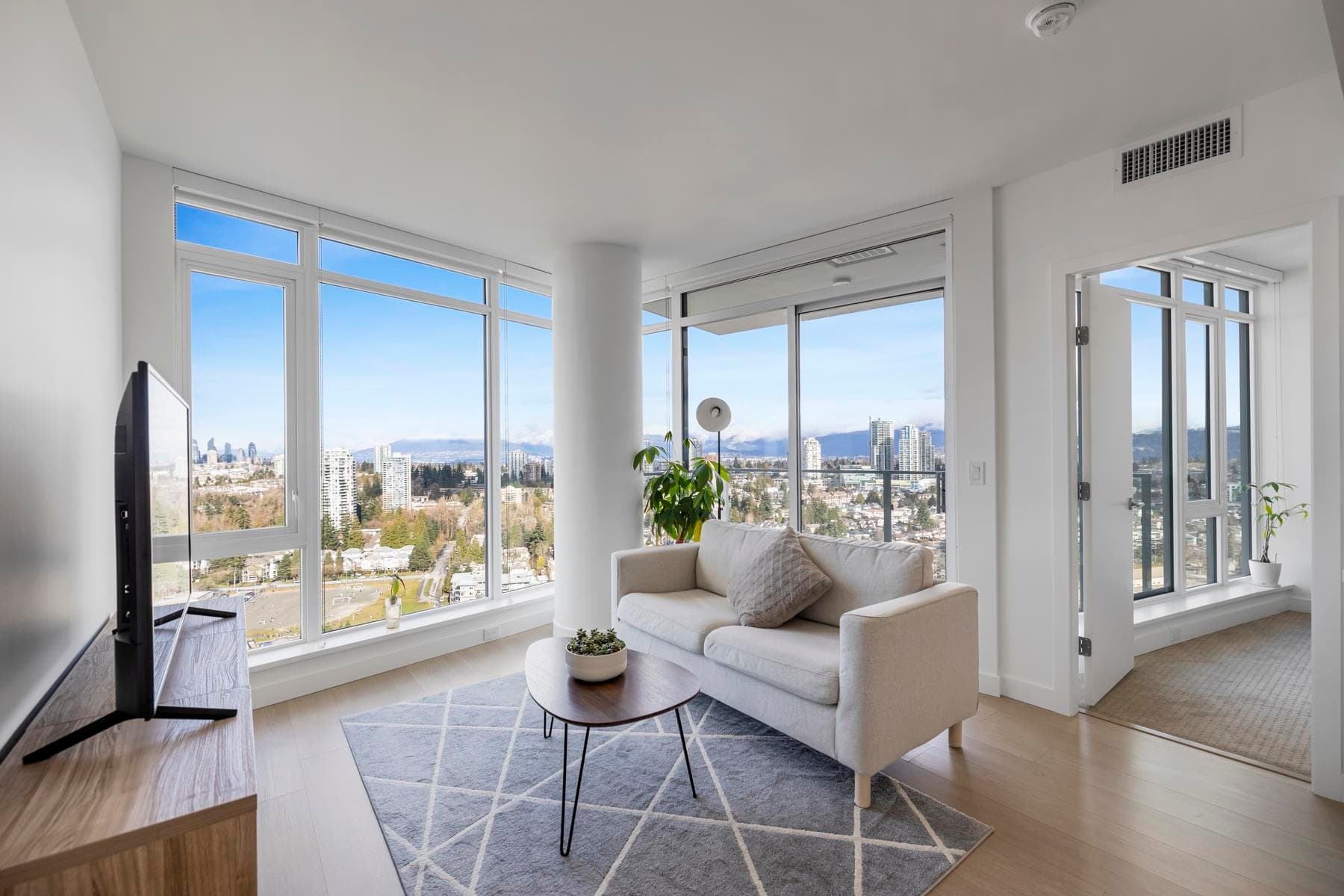 2602 - 7683 Park Crescent, Burnaby, V3N 0J4 — photo 4