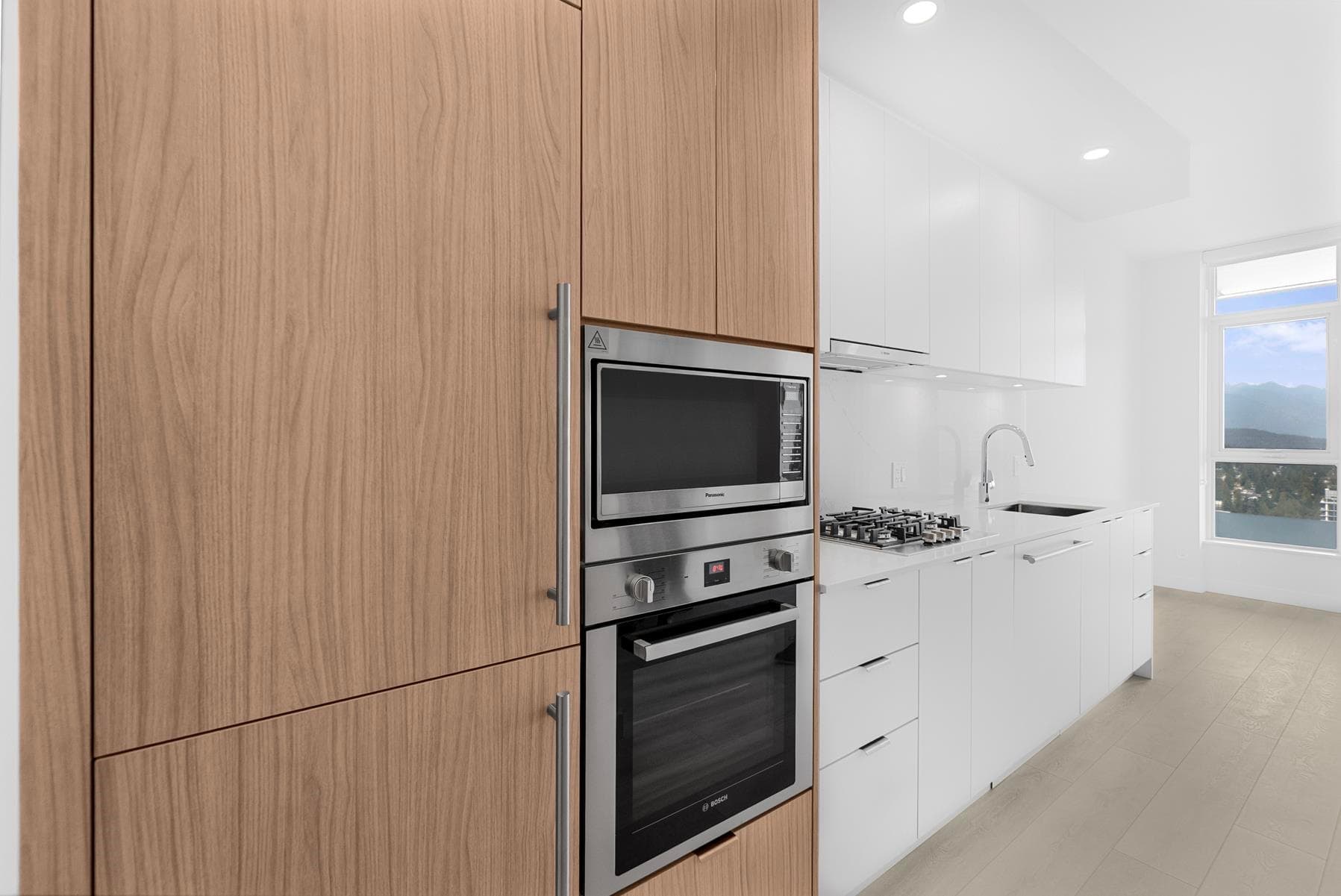 39xx - 537 Cottonwood Avenue, Coquitlam, V3J 0S4 — photo 3