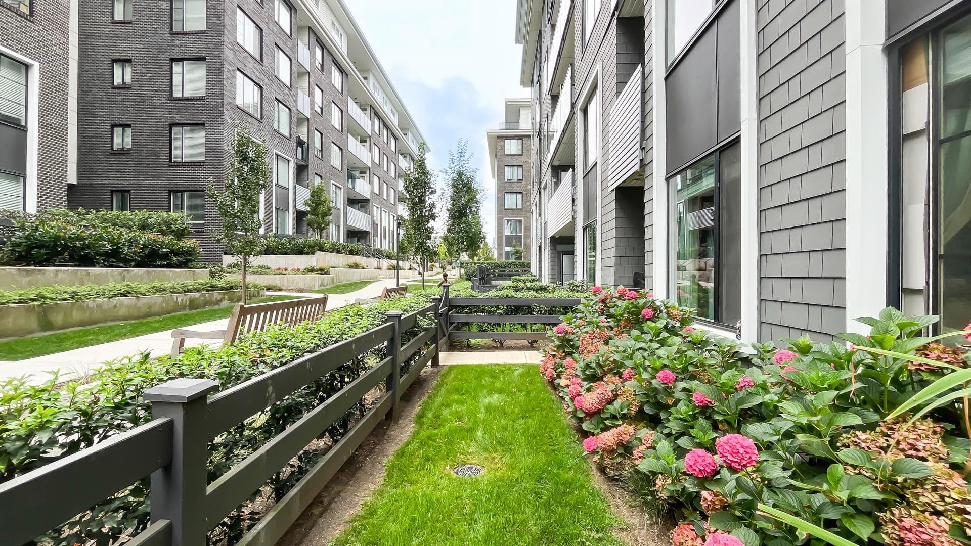 105 - 15825 85 Avenue, Surrey, V4N 6W9 — photo 3