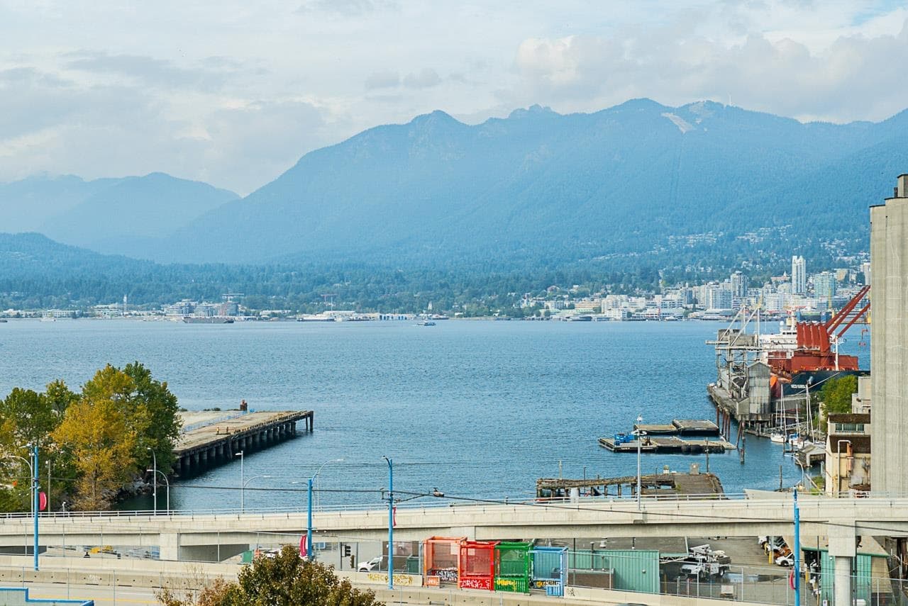 801 - 983 E Hastings Street, Vancouver, V6A 0G9 — photo 2