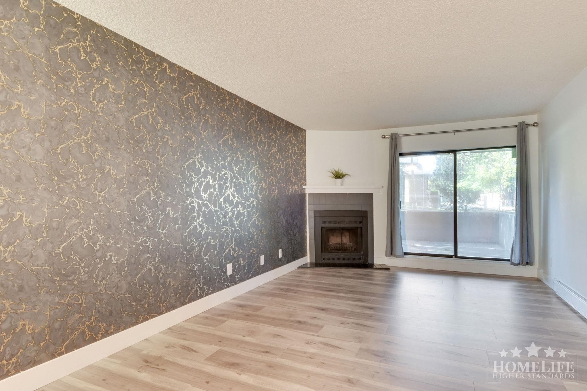 105 - 10560 154 Street, Surrey, V3R 8A3 — photo 3