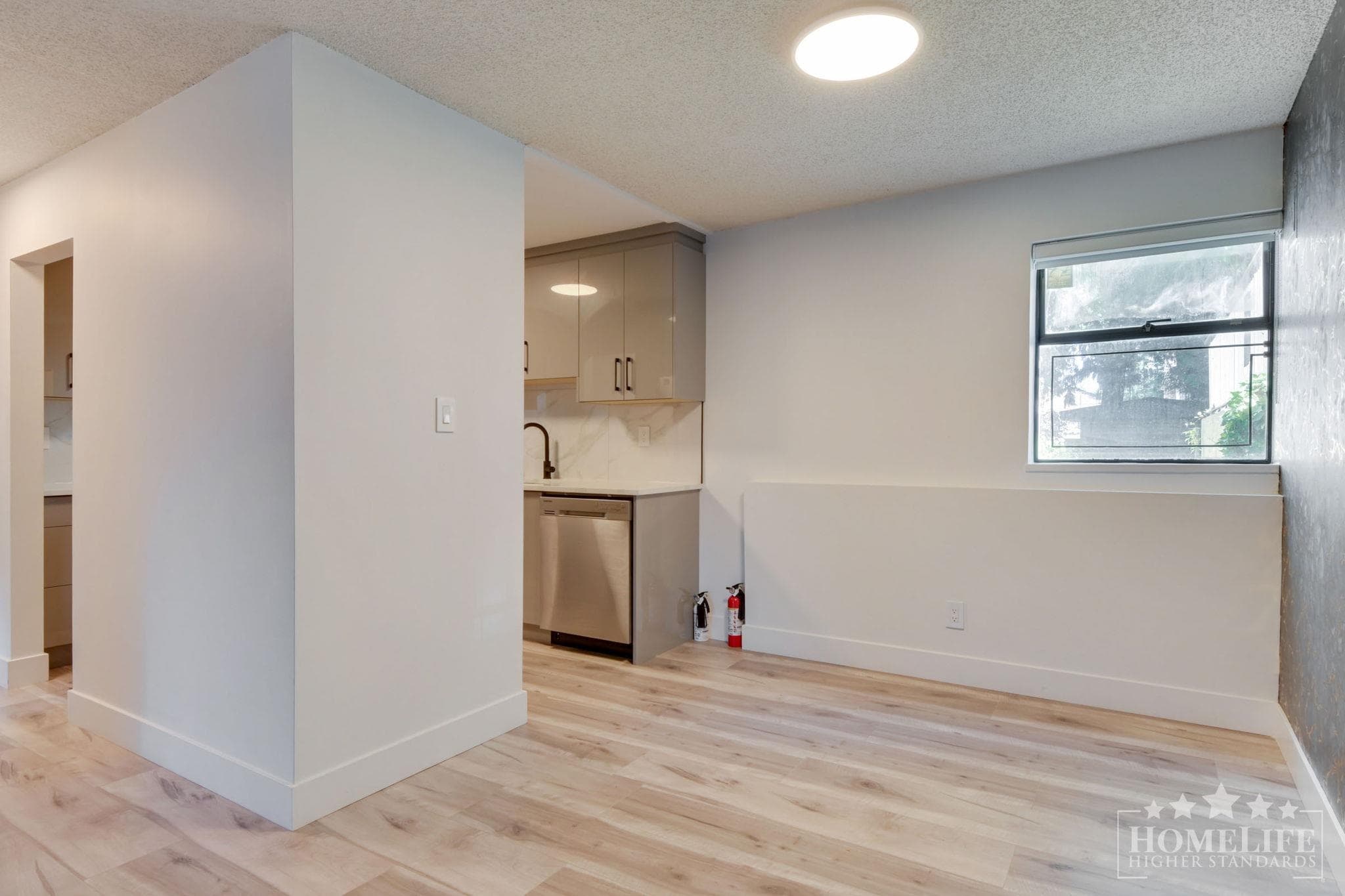 105 - 10560 154 Street, Surrey, V3R 8A3 — photo 5
