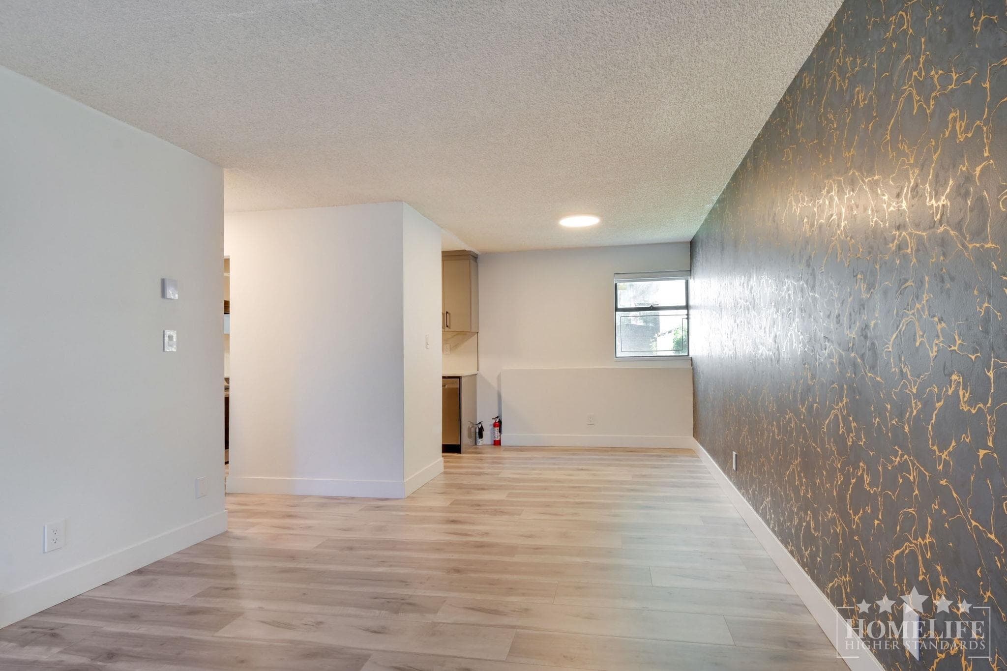 105 - 10560 154 Street, Surrey, V3R 8A3 — photo 4