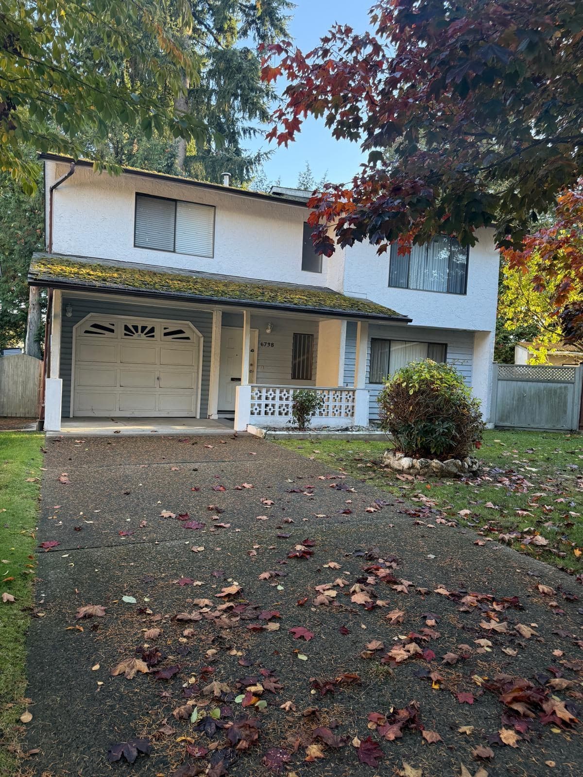 6738 128b Street, Surrey, V3W 7C4 — photo 2