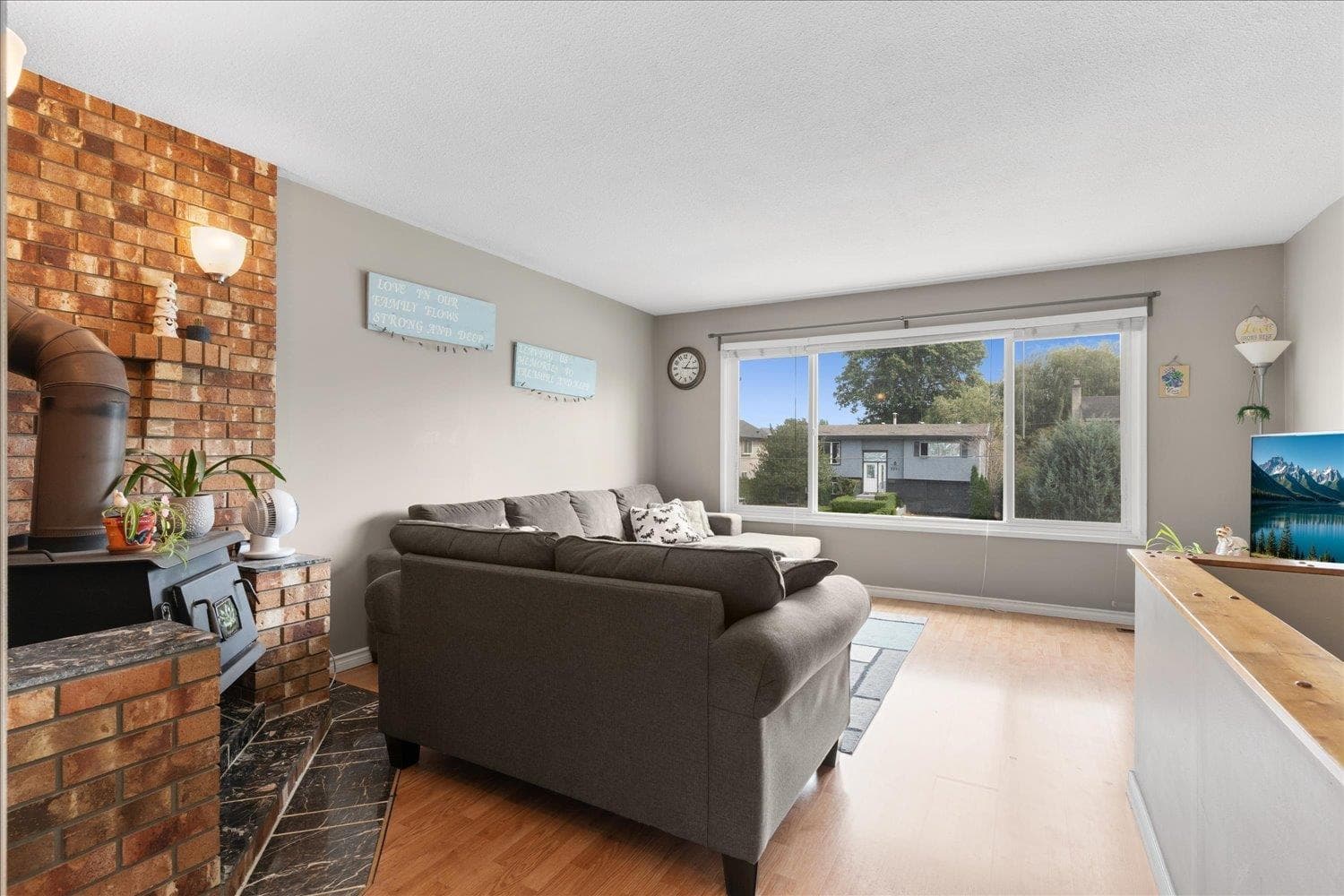 9229 James Street, Chilliwack, V2P 6G8 — photo 4