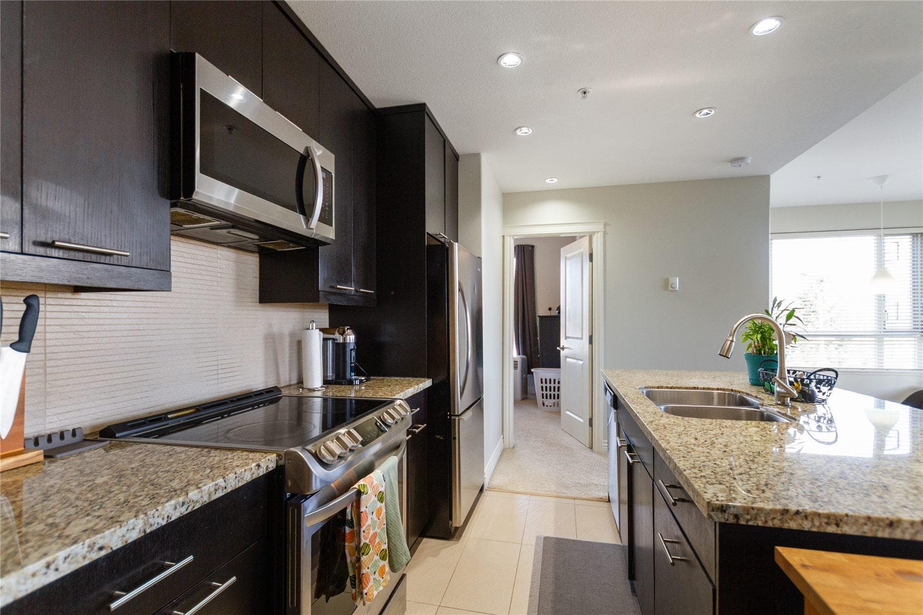 320 - 2970 King George Boulevard, Surrey, V4P 0E6 — photo 5
