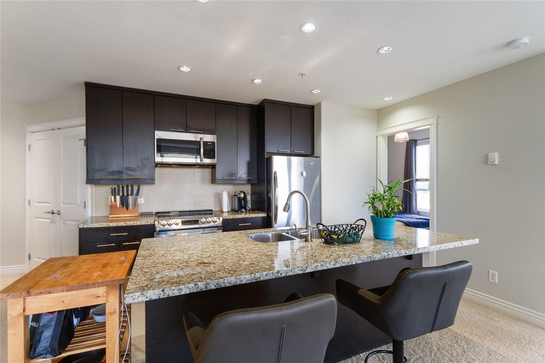 320 - 2970 King George Boulevard, Surrey, V4P 0E6 — photo 4