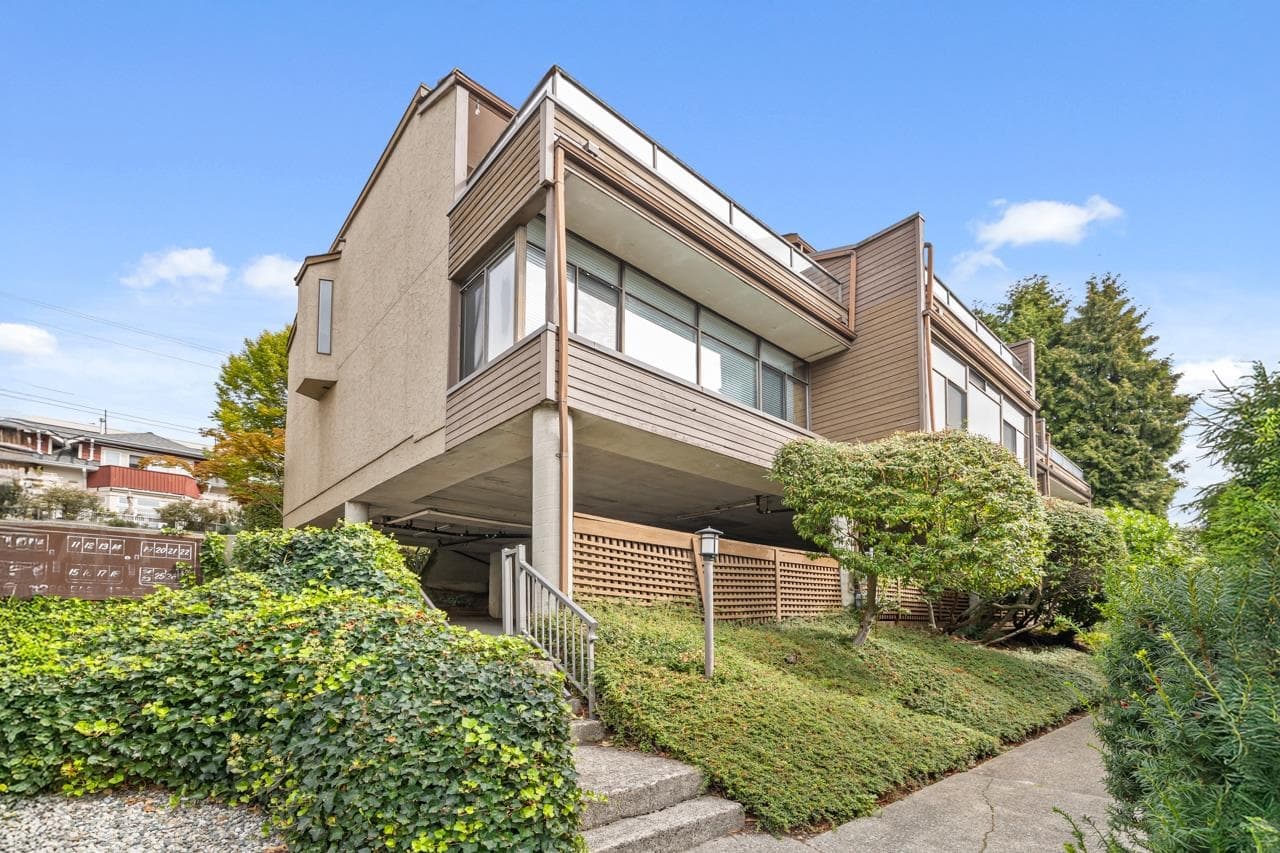 19 - 220 E 4th Street, North Vancouver, V7L 1H9 — photo 2