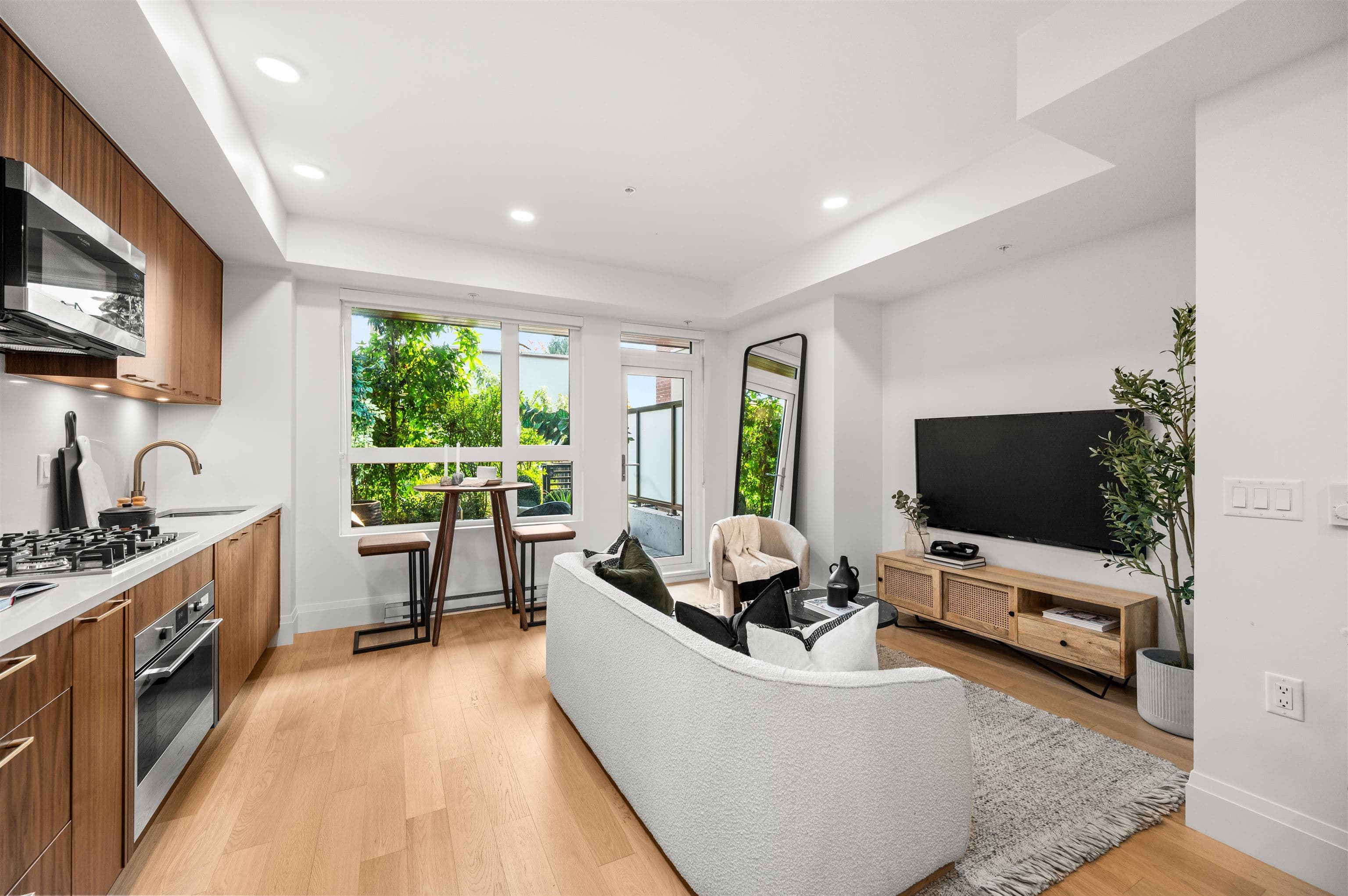 106 - 2550 Garden Drive, Vancouver, V5N 4X6 — photo 5