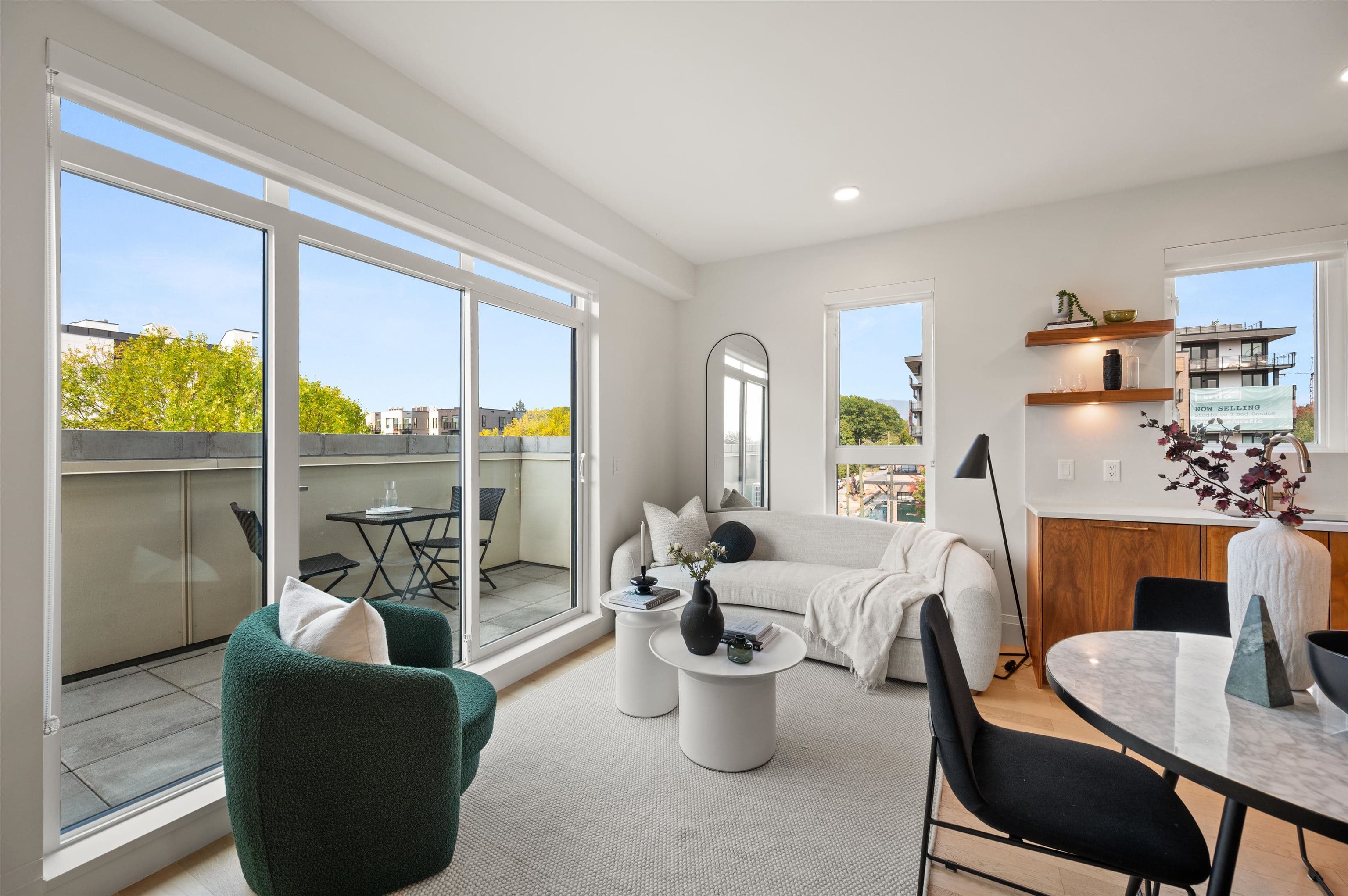 411 - 2550 Garden Drive, Vancouver, V5N 4X6 — photo 2