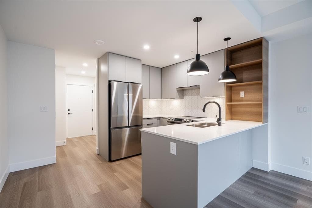 405 - 10778 138 Street, Surrey, V3T 5T2 — photo 4