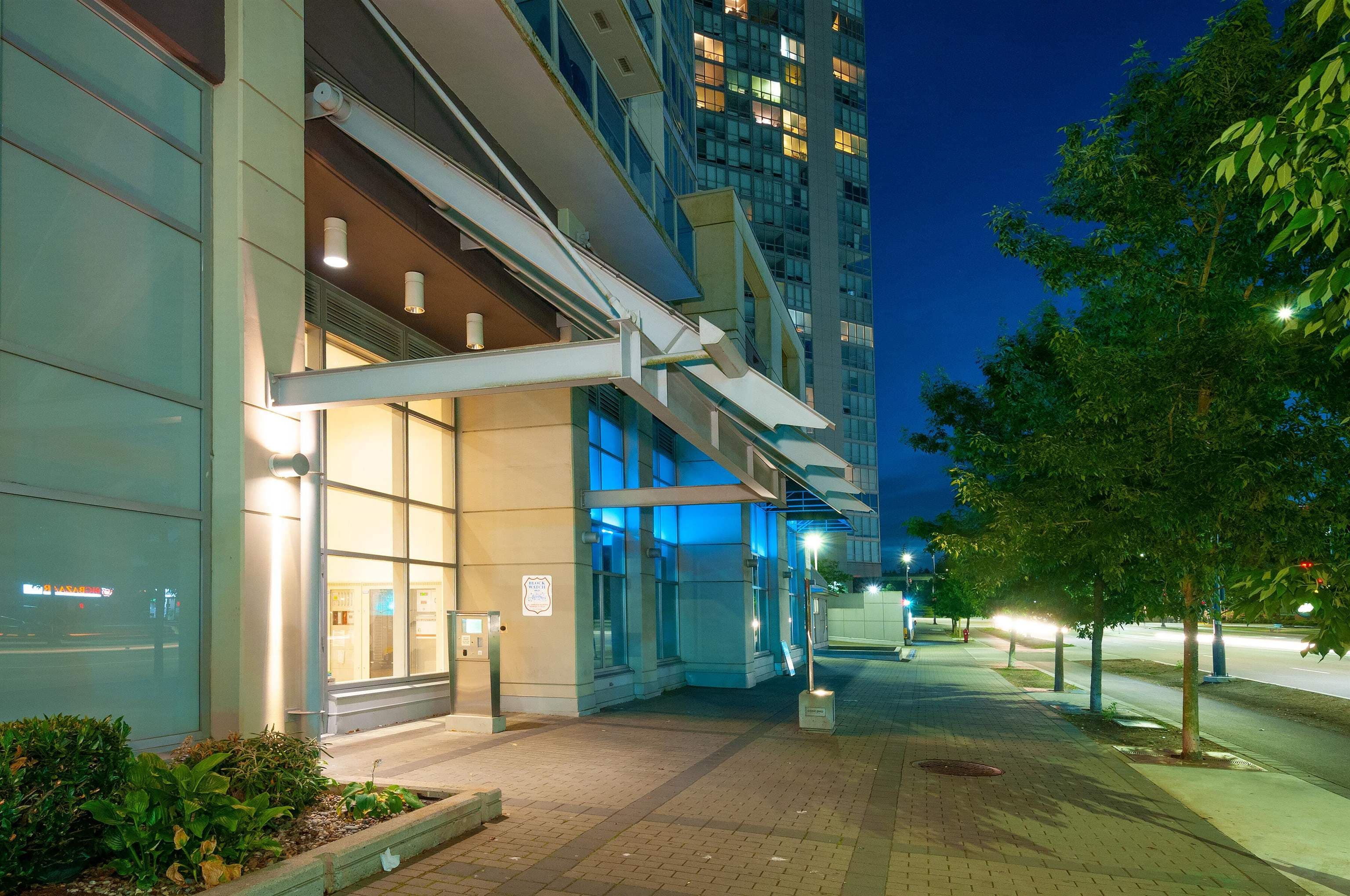 1606 - 13688 100 Avenue, Surrey, V3T 0G5 — photo 4