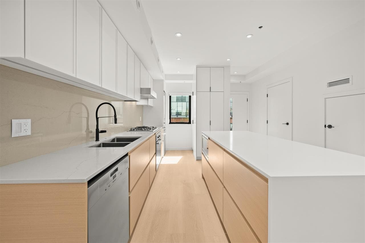 33 - 530 W 28th Avenue, Vancouver, V5Z 2H1 — photo 3