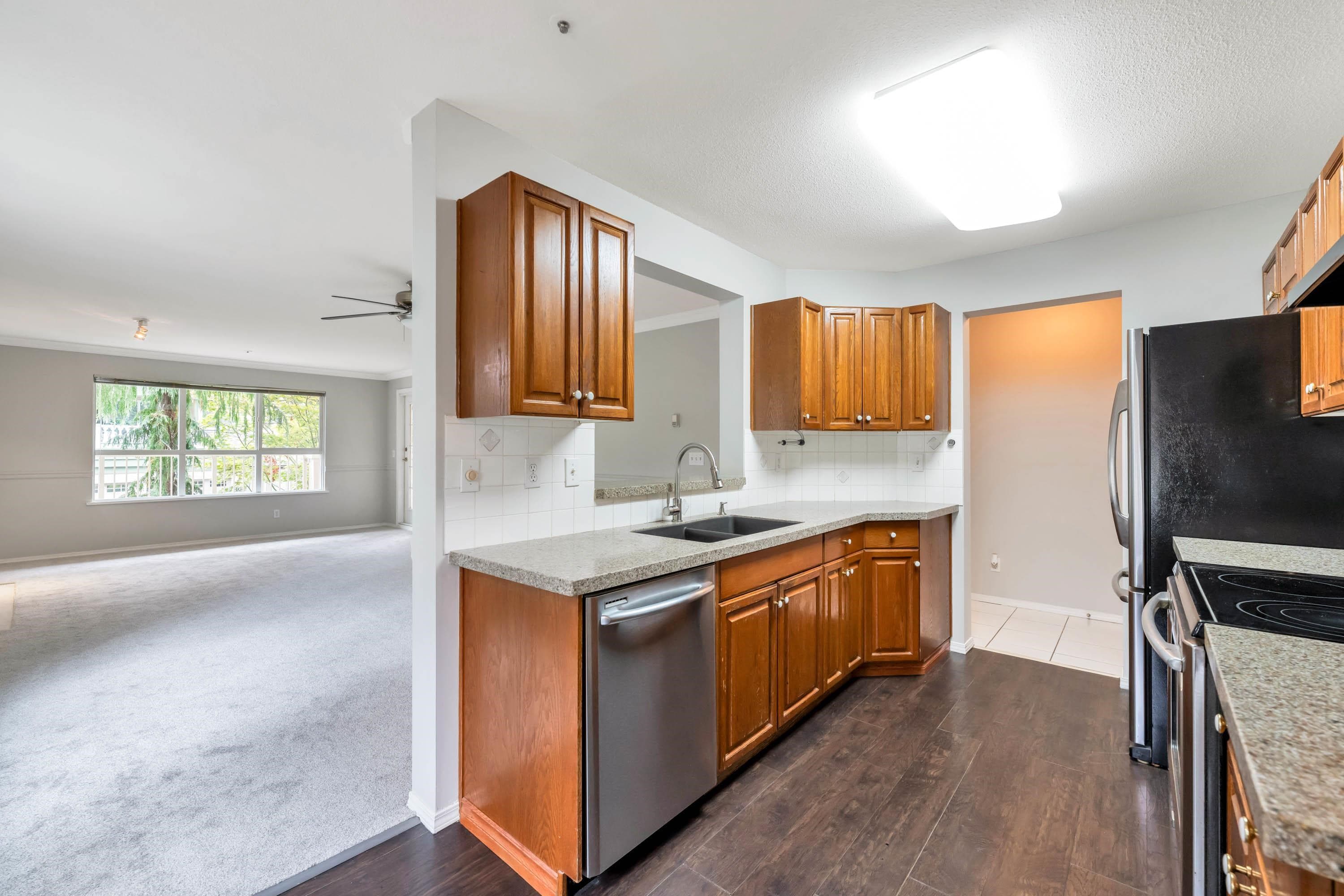 202 - 13870 70 Avenue, Surrey, V3W 0R9 — photo 4