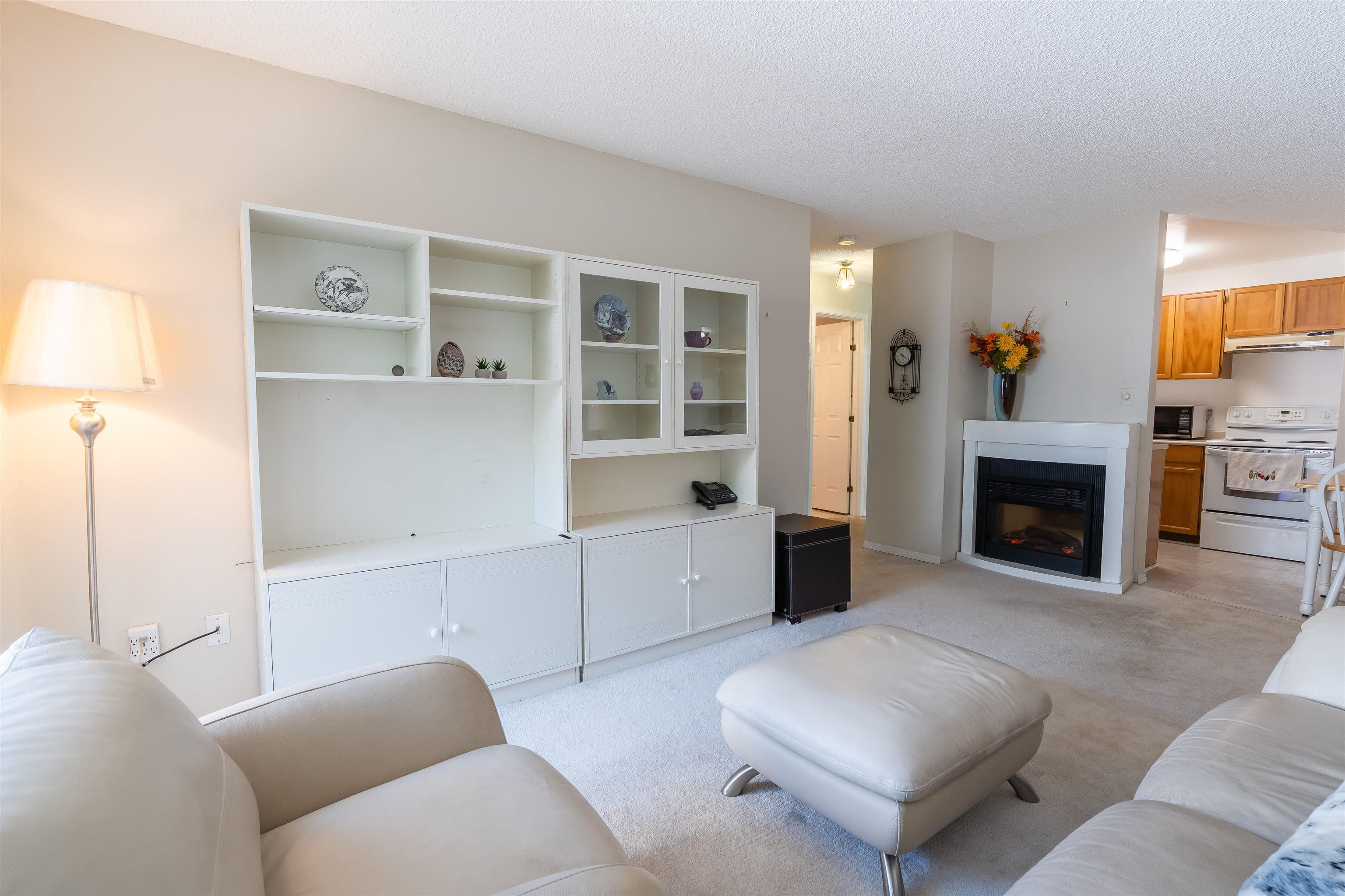 110 - 32950 Amicus Place, Abbotsford, V2S 6G9 — photo 3