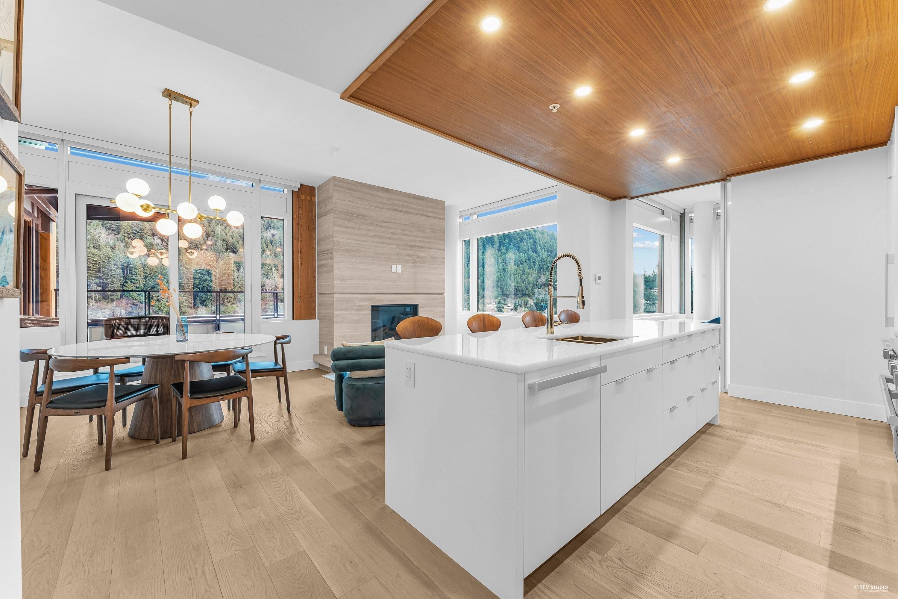 1002 - 6707 Nelson Avenue, West Vancouver, V7W 0A4 — photo 3