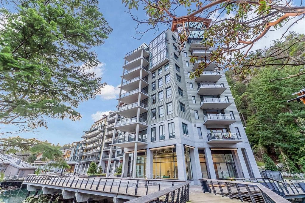 1002 - 6707 Nelson Avenue, West Vancouver