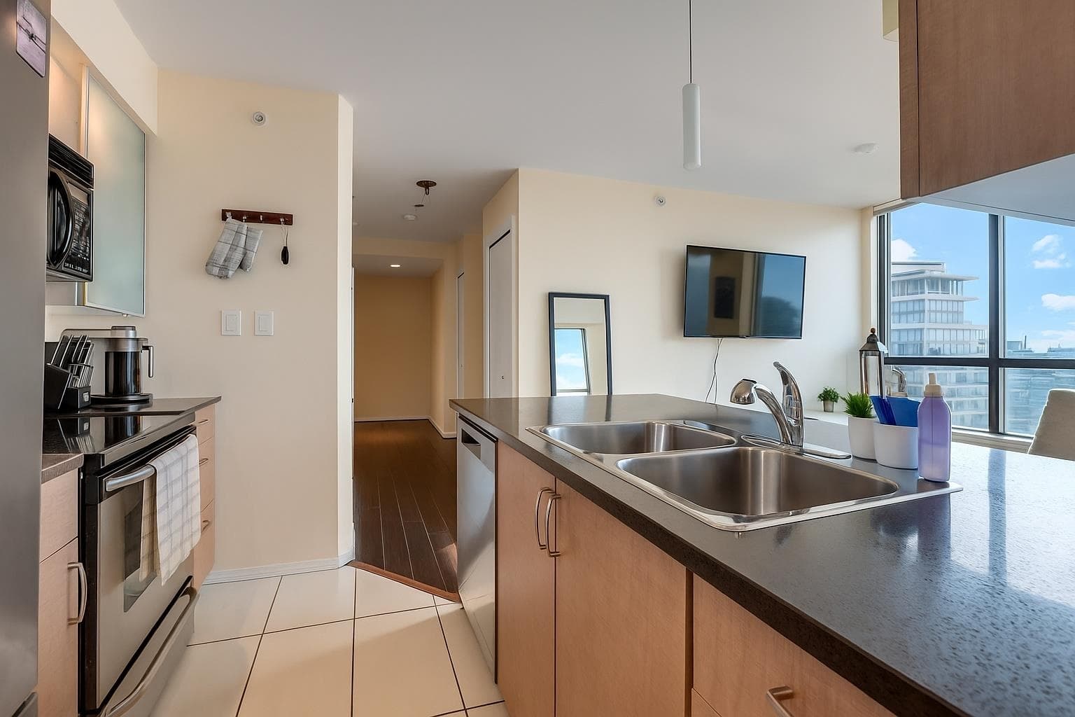2704 - 909 Mainland Street, Vancouver, V6B 1S3 — photo 5
