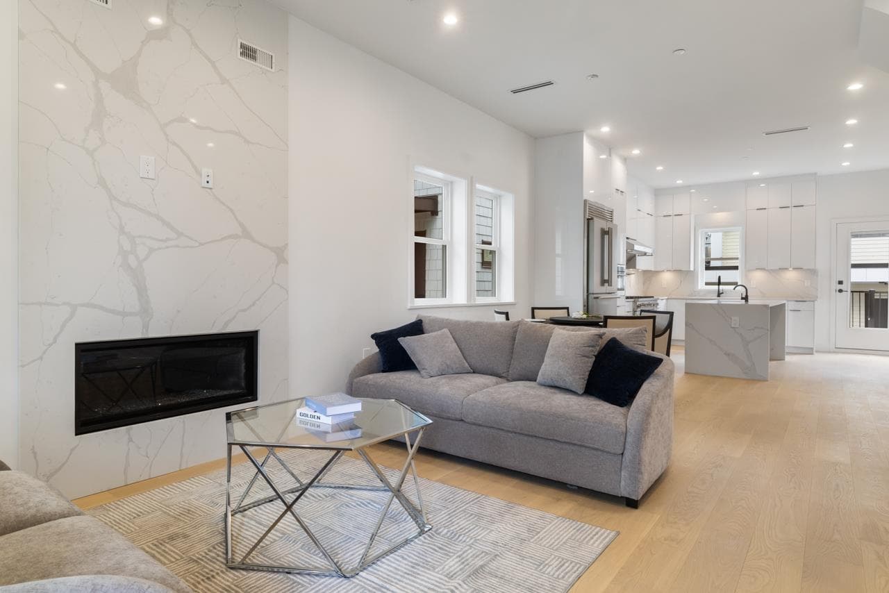 1 - 2022 E 4th Avenue, Vancouver, V5N 1K4 — photo 4