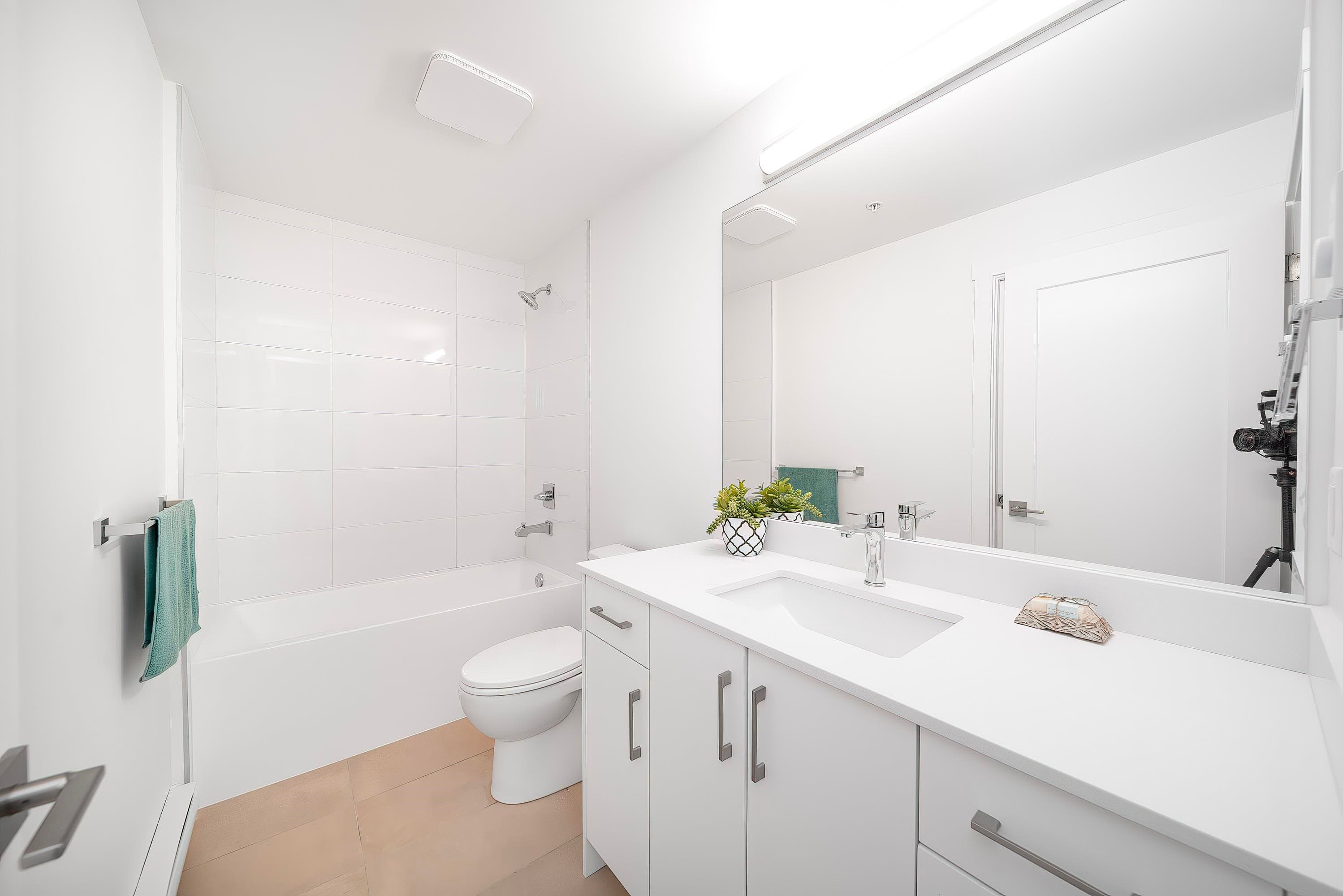 113 - 6338 King George Boulevard, Surrey, V3X 1E9 — photo 4
