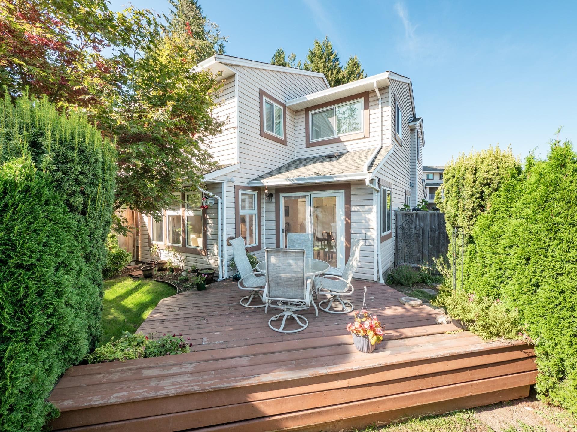 10 - 765 School Road, Gibsons, V0N 1V9 — photo 1