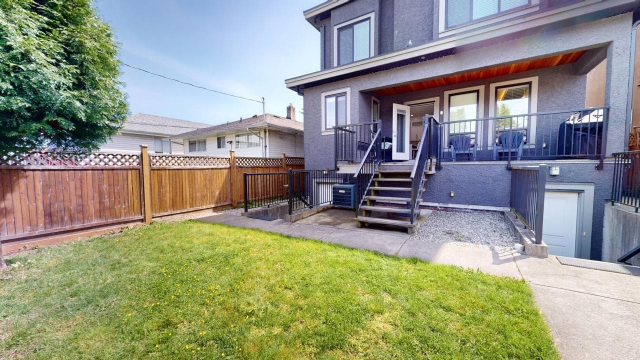 3317 E 3rd Avenue, Vancouver, V5M 1J5 — photo 3