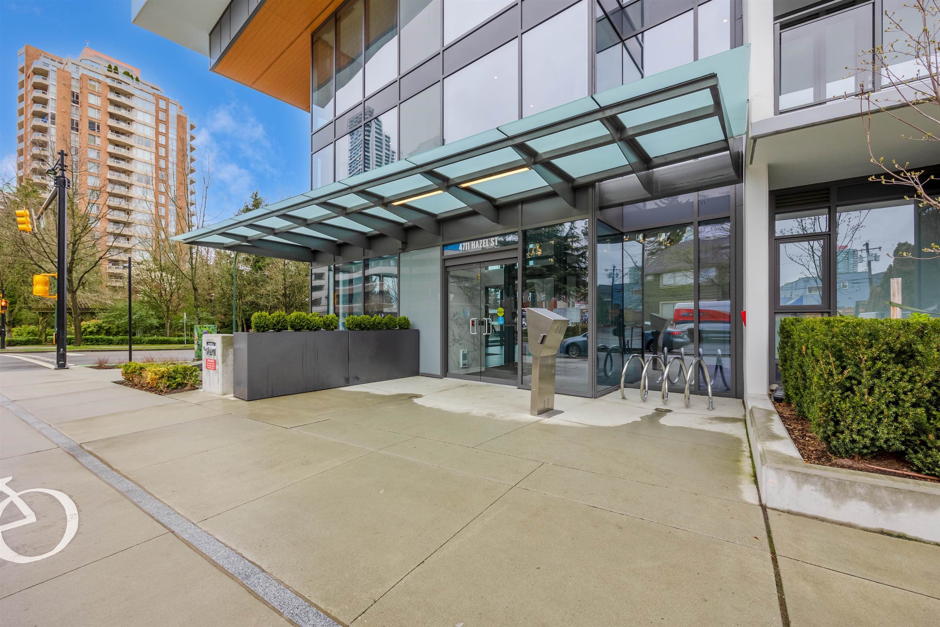 603 - 4711 Hazel Street, Burnaby, V5H 0J9 — photo 2