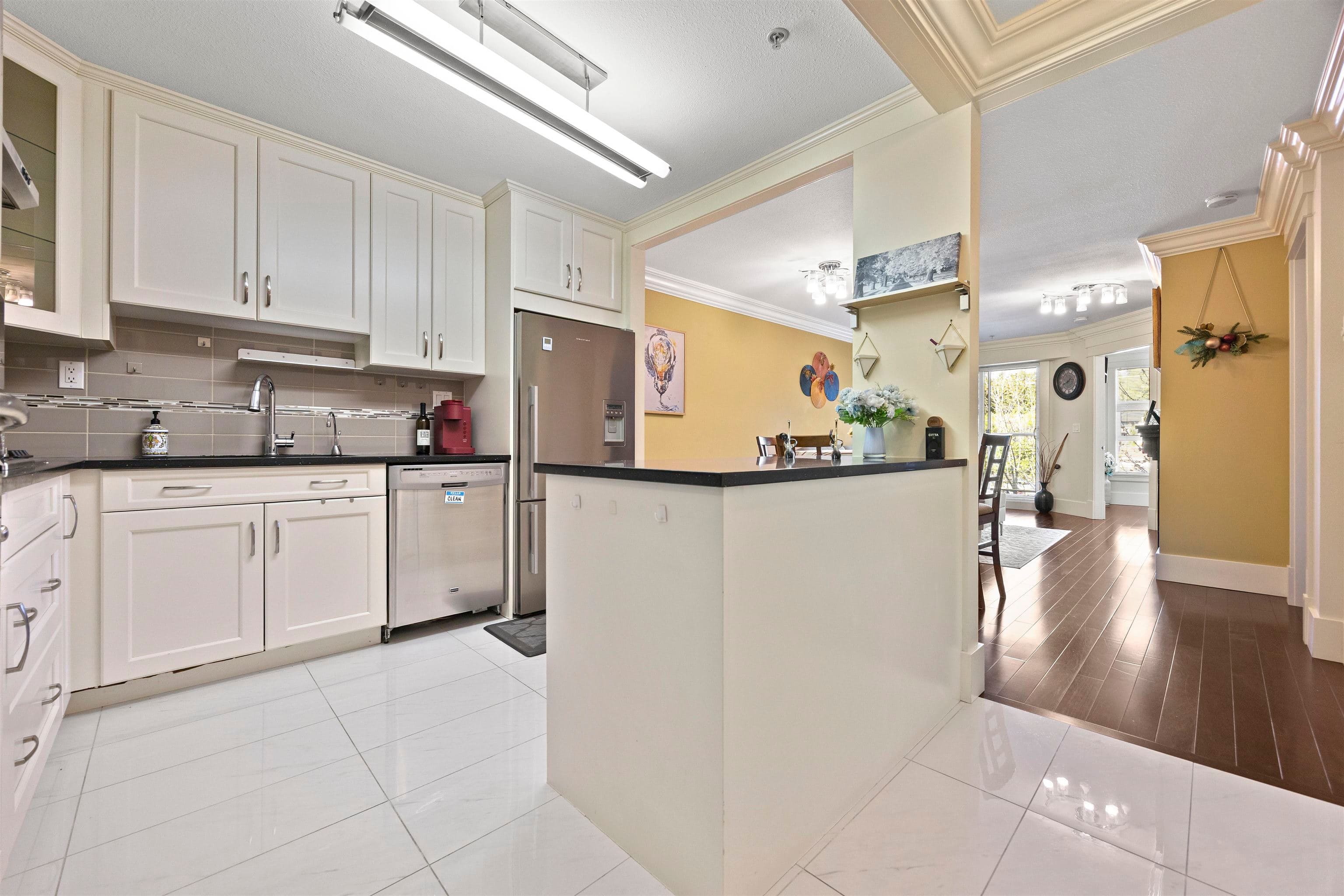312 - 5723 Collingwood Street, Vancouver