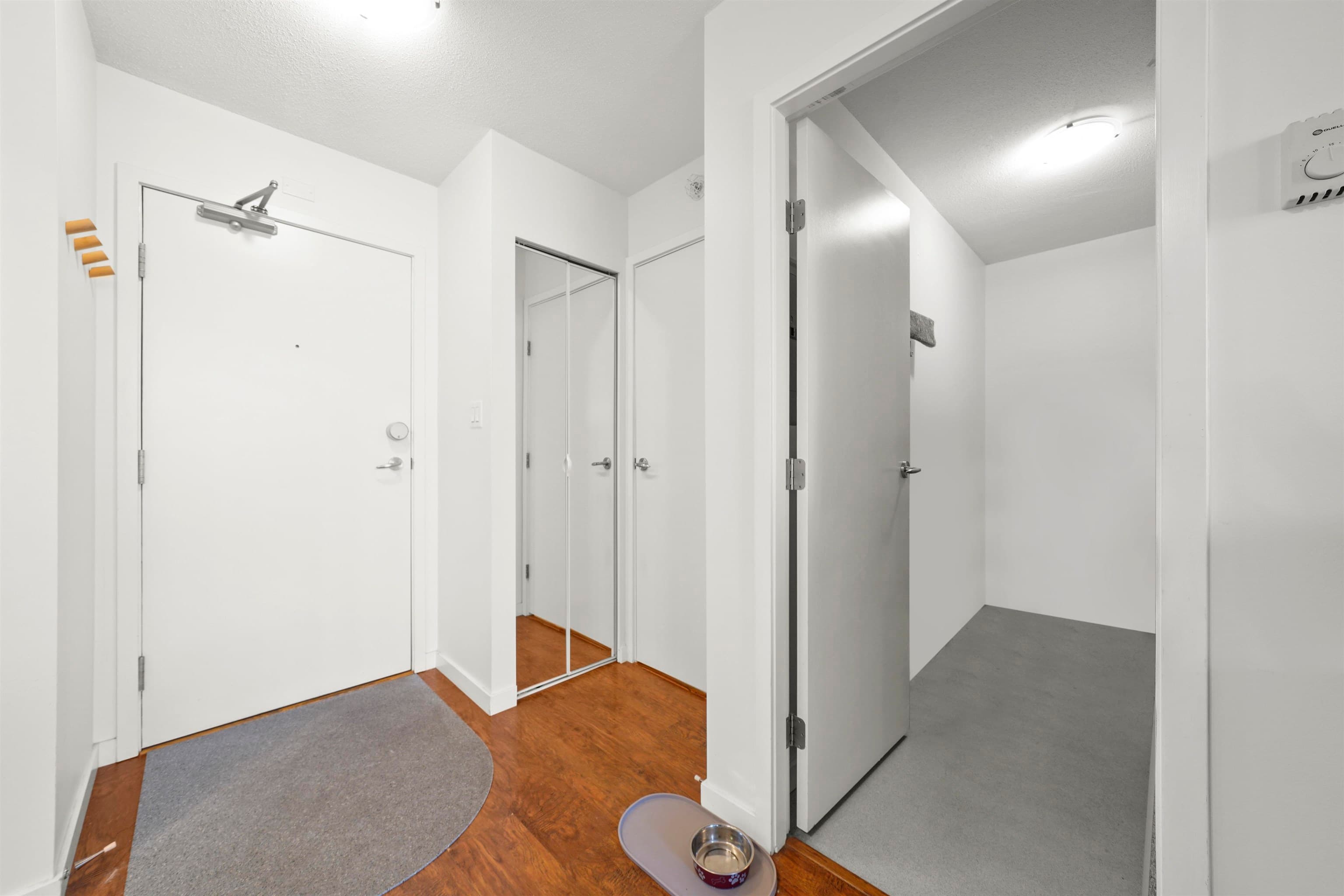 703 - 131 Regiment Square, Vancouver, V6B 1X6 — photo 3