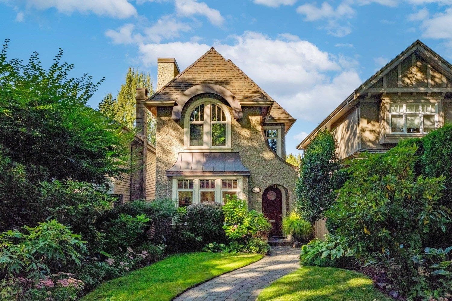 6677 Laburnum Street, Vancouver