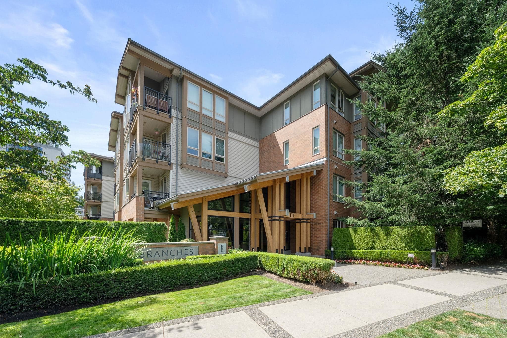 204 - 1111 E 27th Street, North Vancouver, V7J 1S3 — photo 1