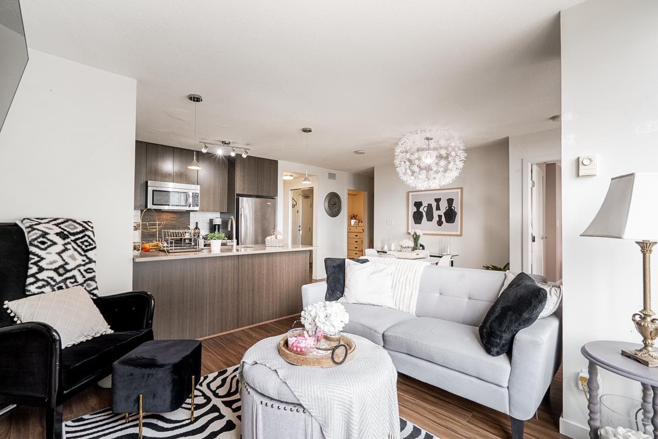 708 - 13325 102a Avenue, Surrey, V3T 0J5 — photo 3