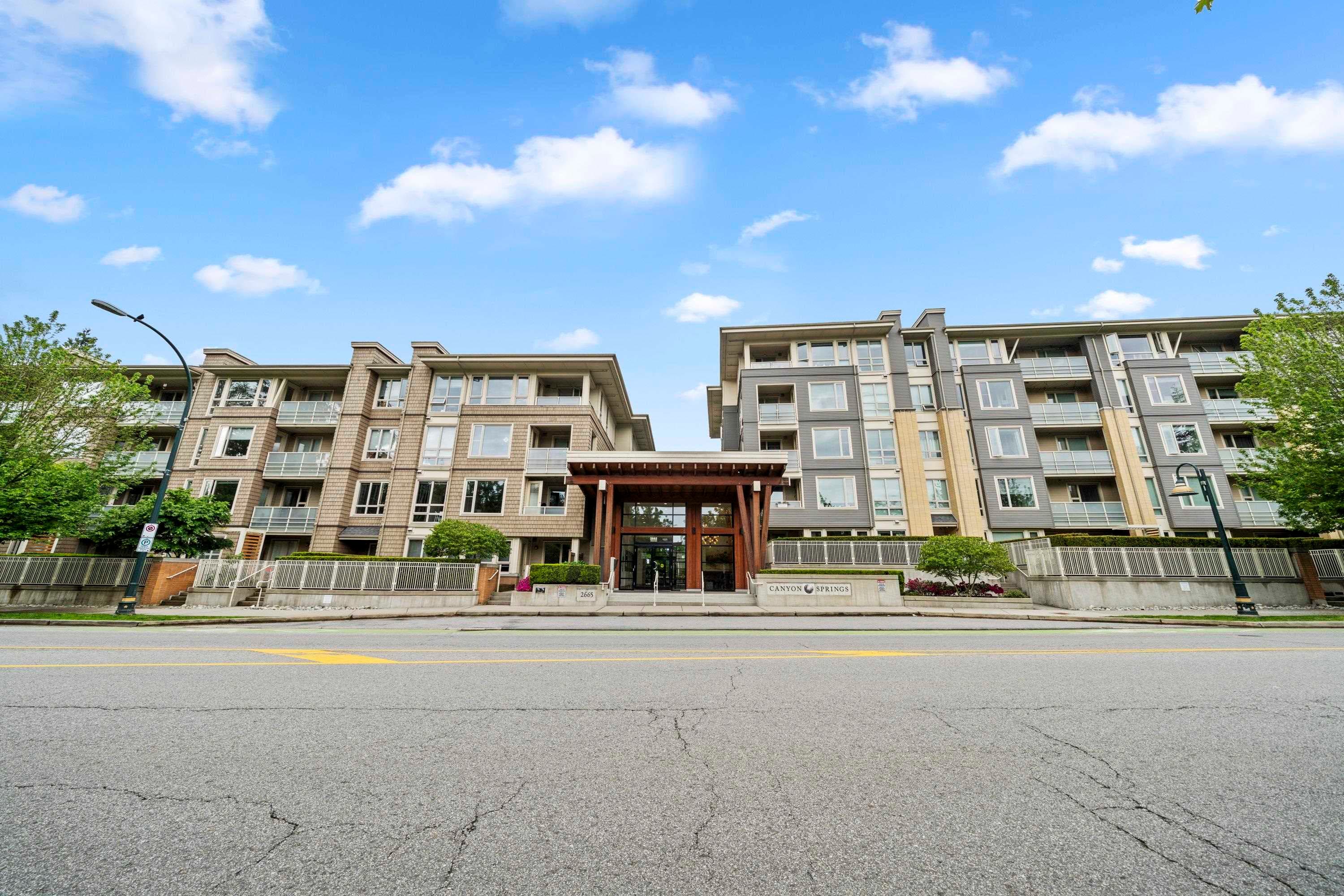 101 - 2665 Mountain Highway, North Vancouver
