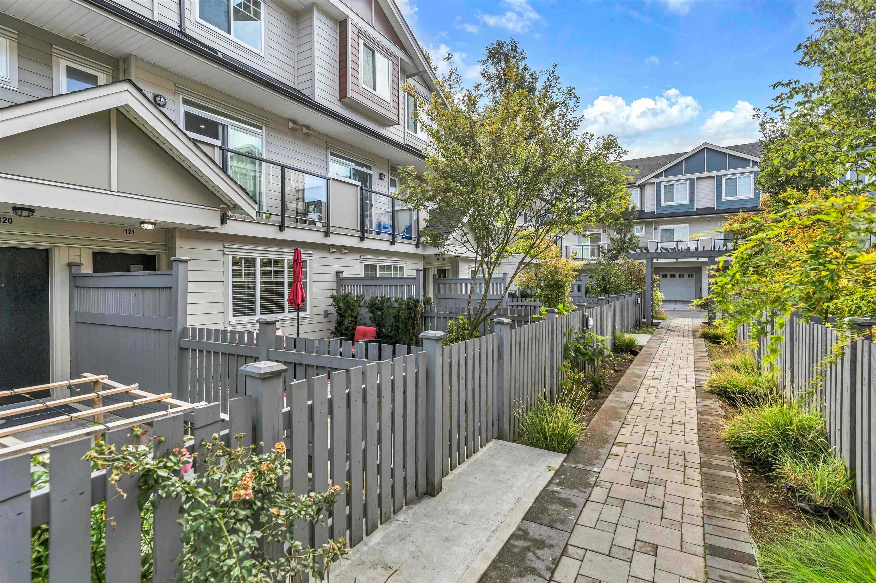121 - 13898 64 Avenue, Surrey, V3W 1L6 — photo 2