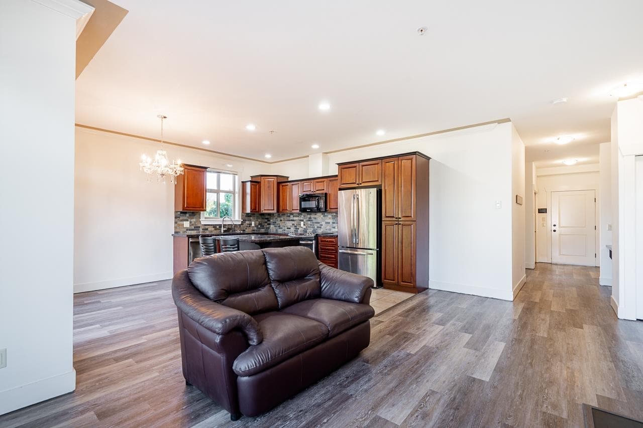 209 - 46021 Second Avenue, Chilliwack, V2P 1S6 — photo 5