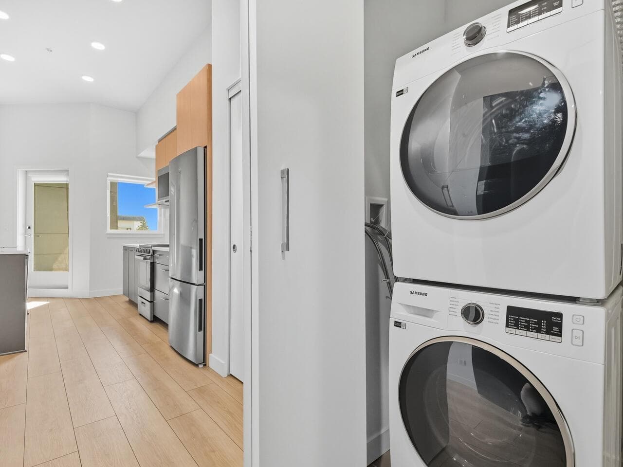 617 - 10777 138 Street, Surrey, V3T 0T5 — photo 3
