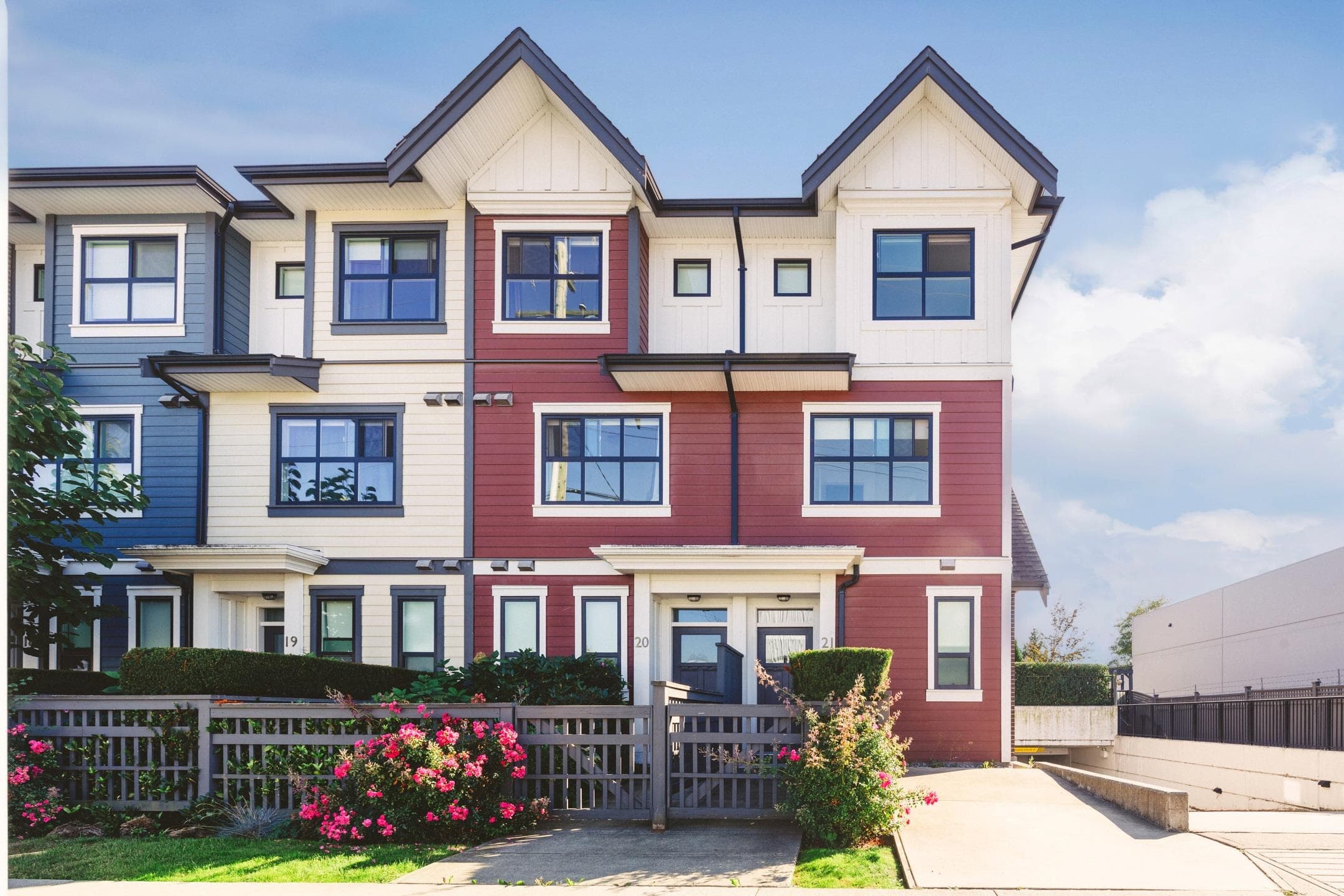 21 - 7039 Macpherson Avenue, Burnaby, V5J 4N4 — photo 2