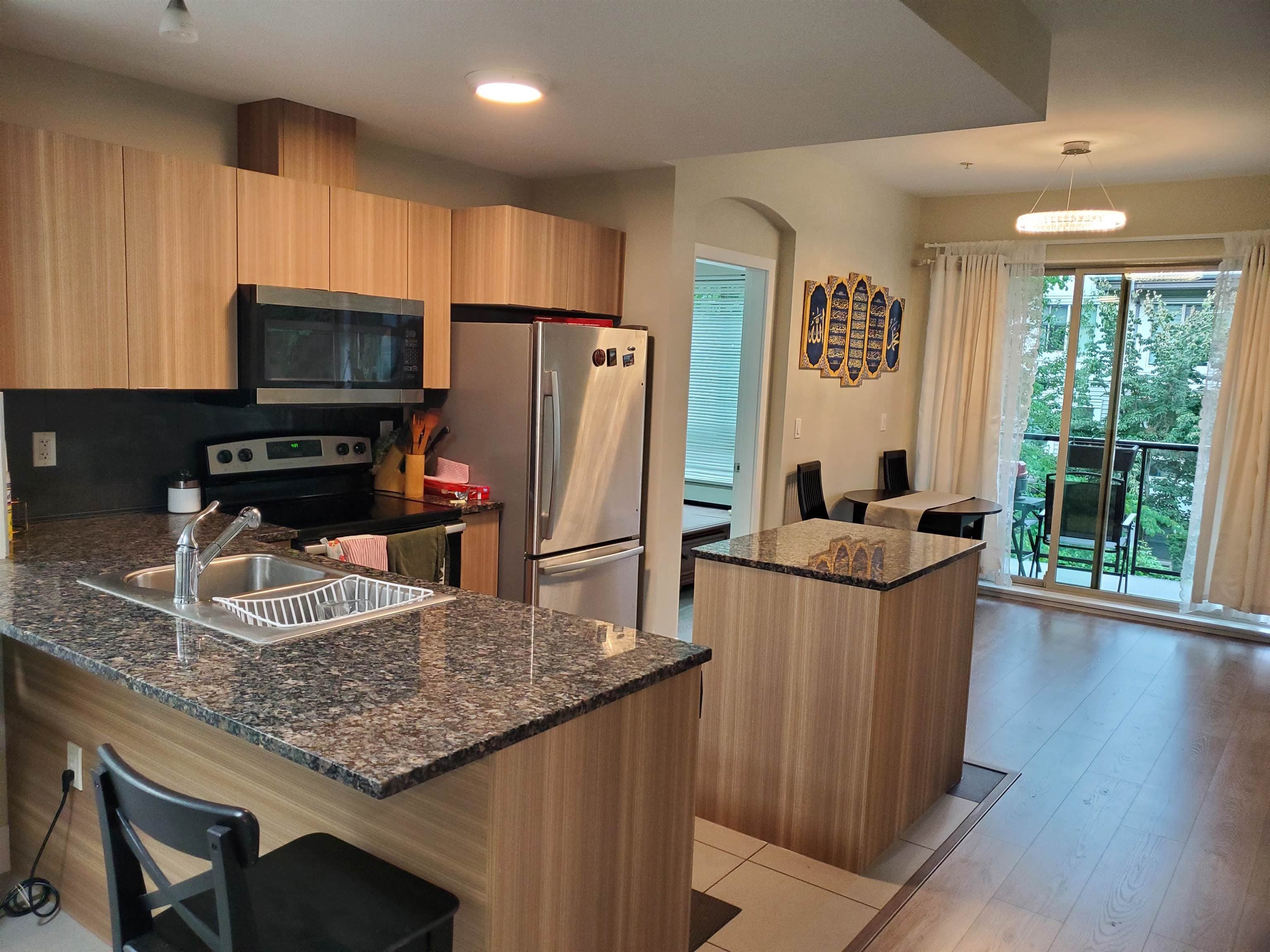 211 - 6688 120 Street, Surrey, V3W 1T8 — photo 3
