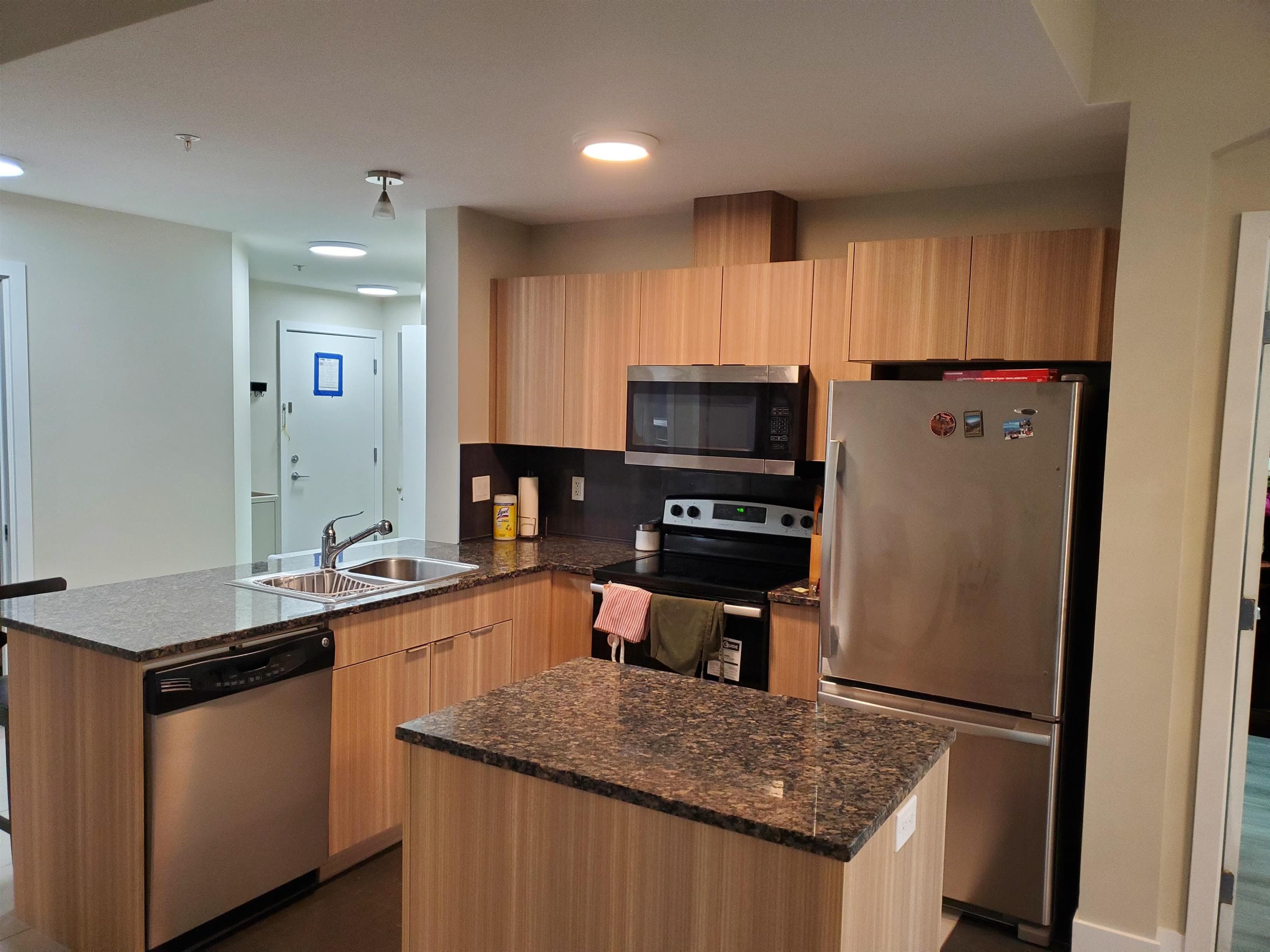 211 - 6688 120 Street, Surrey, V3W 1T8 — photo 4