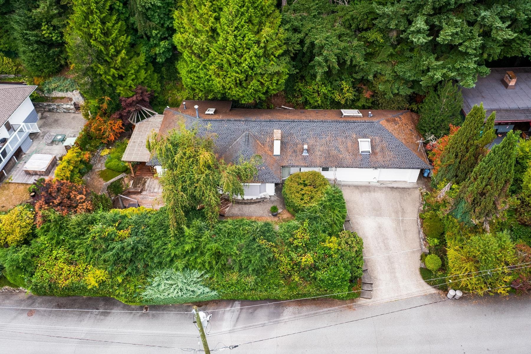 4110 Burkeridge Place, West Vancouver, V7V 3M9 — photo 2